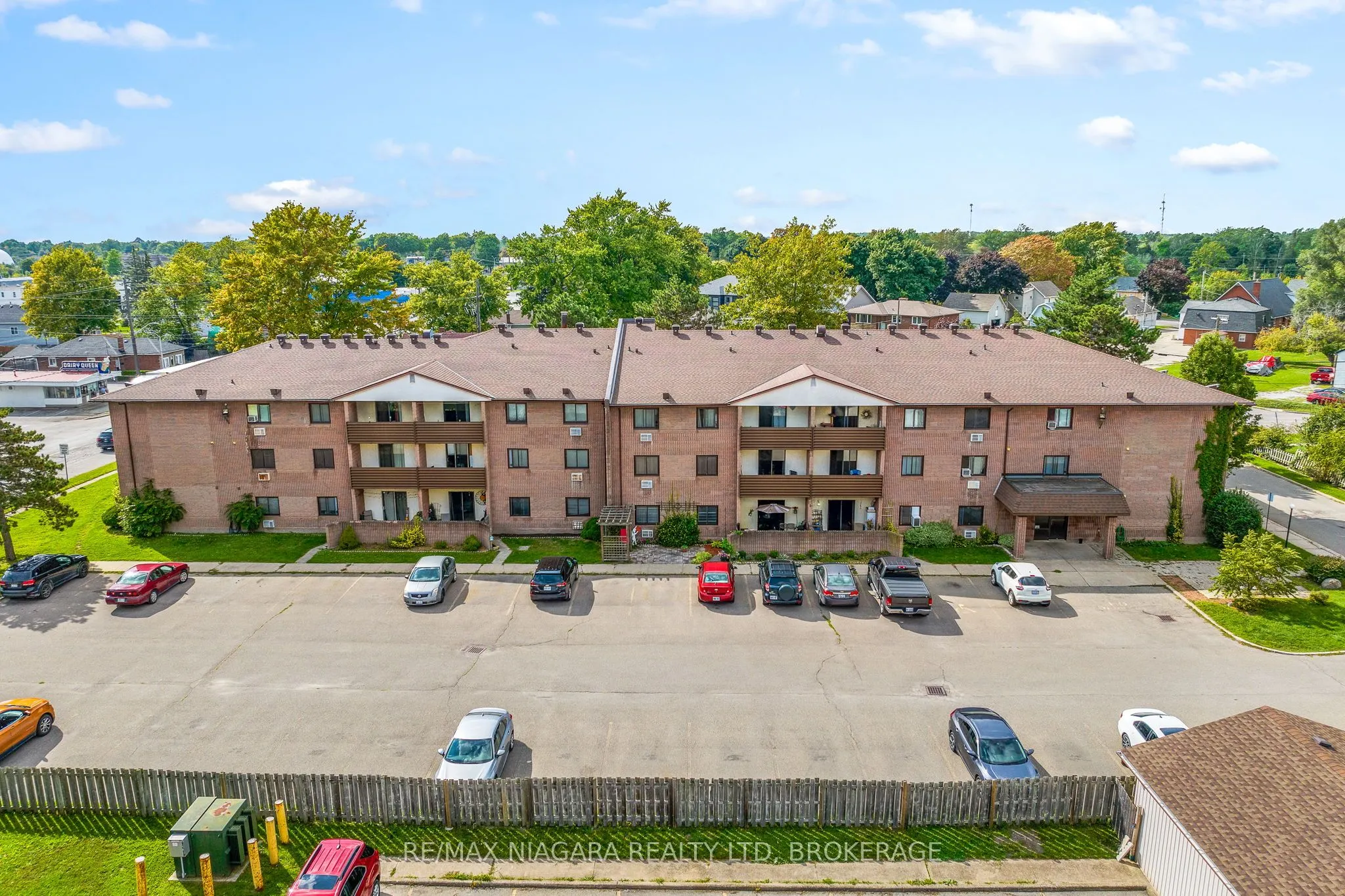 72 Main Street E, #323