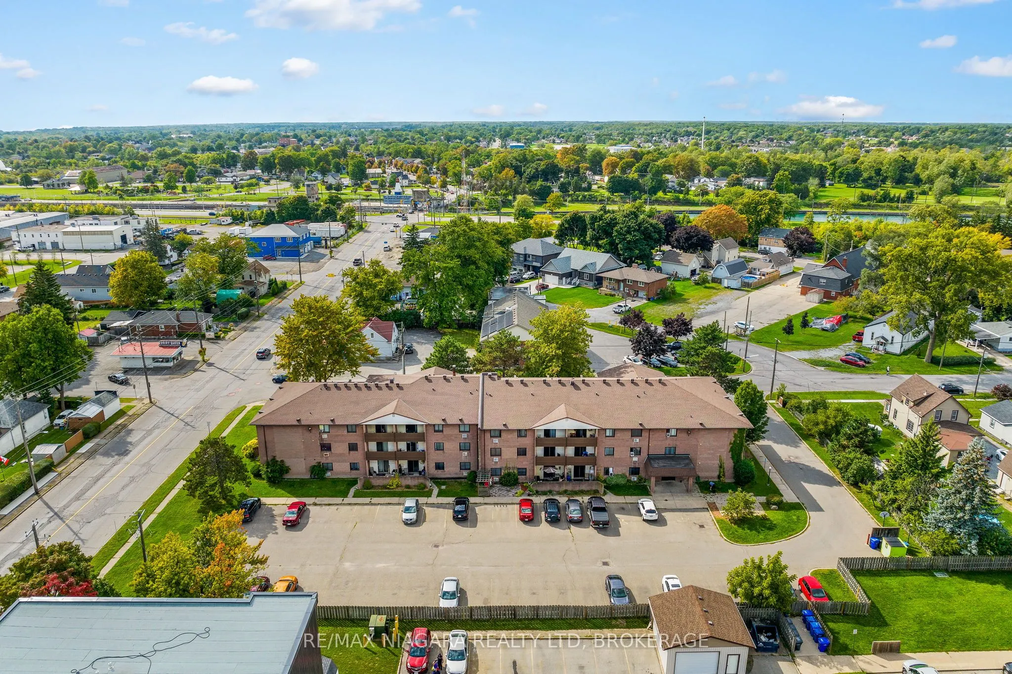 72 Main Street E, #323
