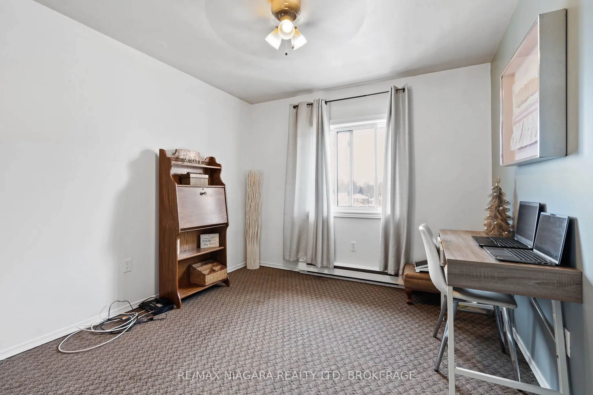 72 Main Street E, #323