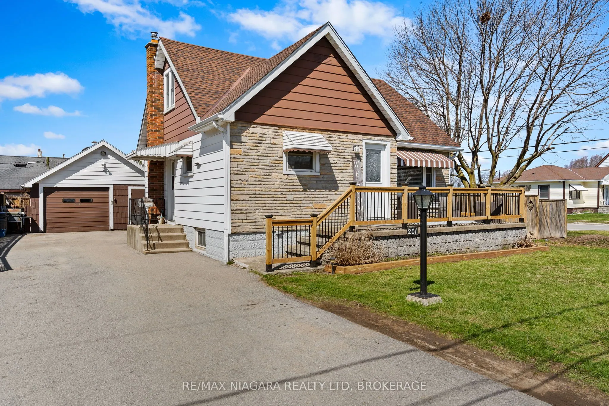 201 Knoll Street