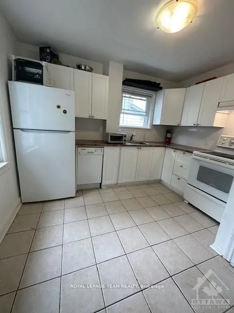 1344 NORMANDY Crescent