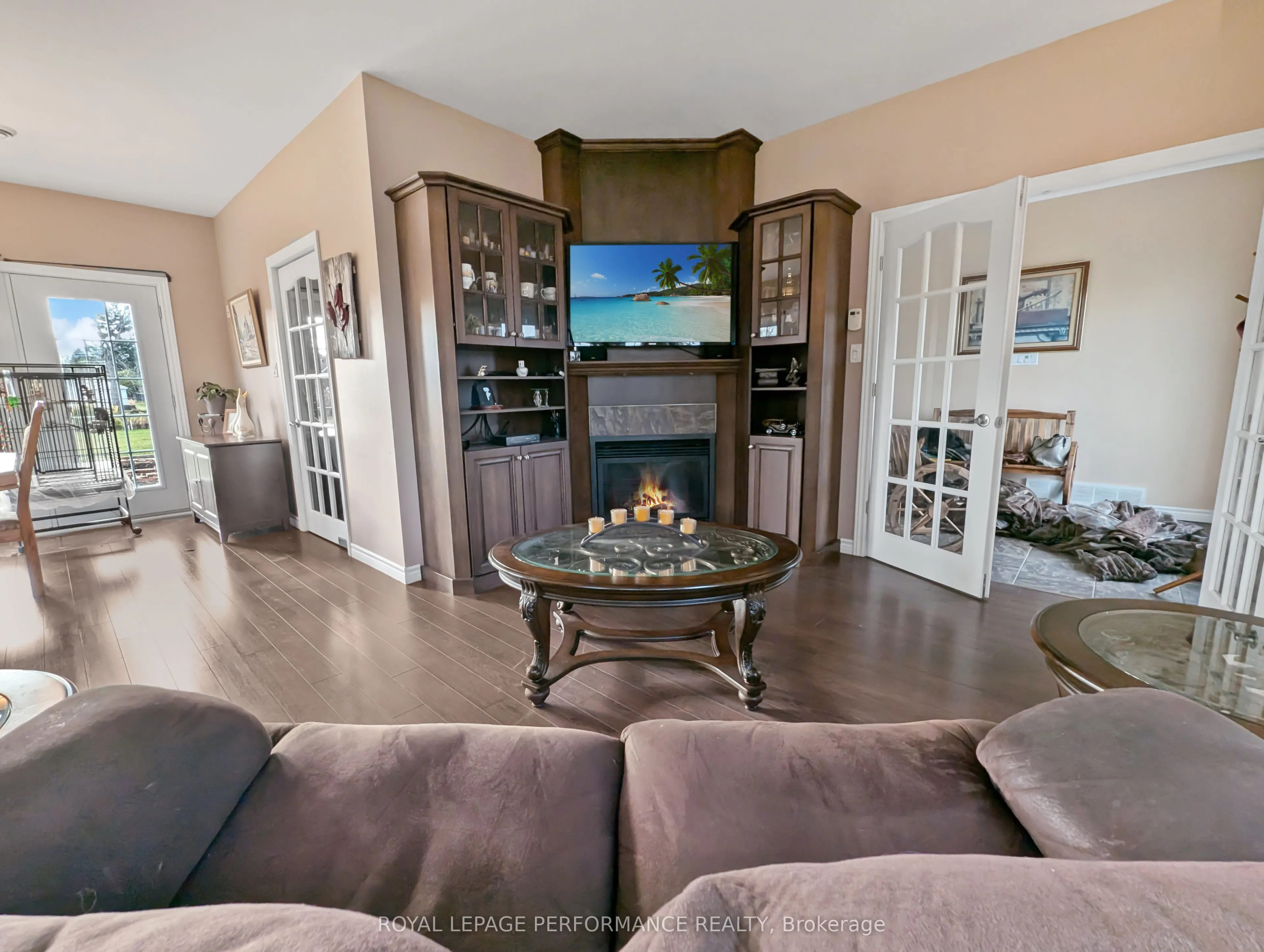 6218 SHANNON Lane
