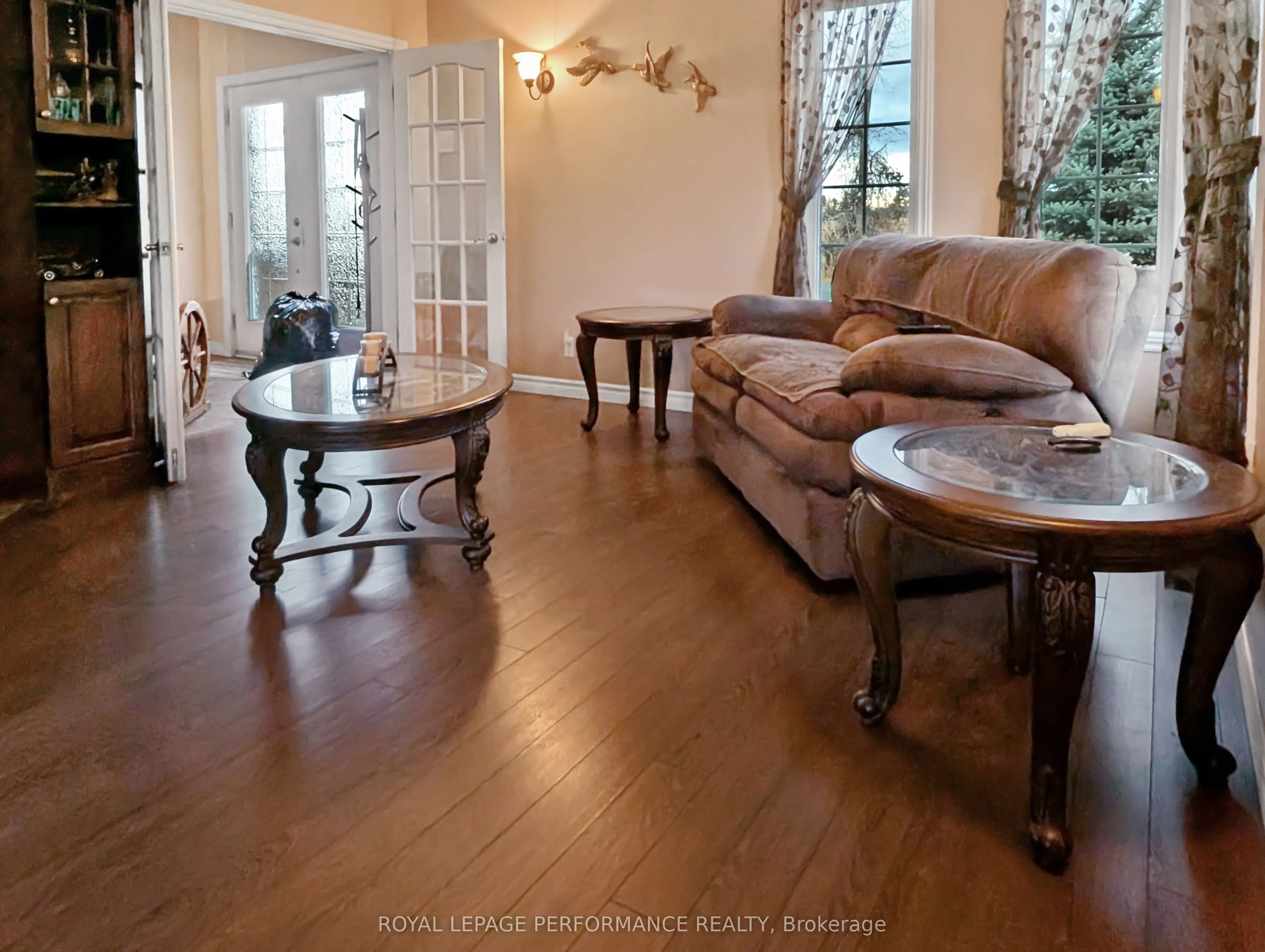 6218 SHANNON Lane