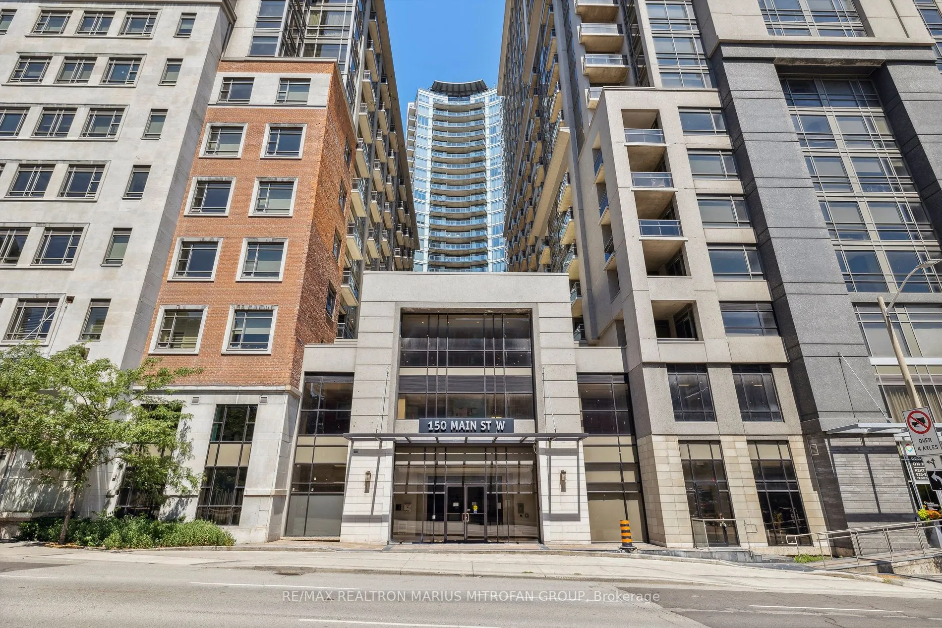 150 Main Street W, #805
