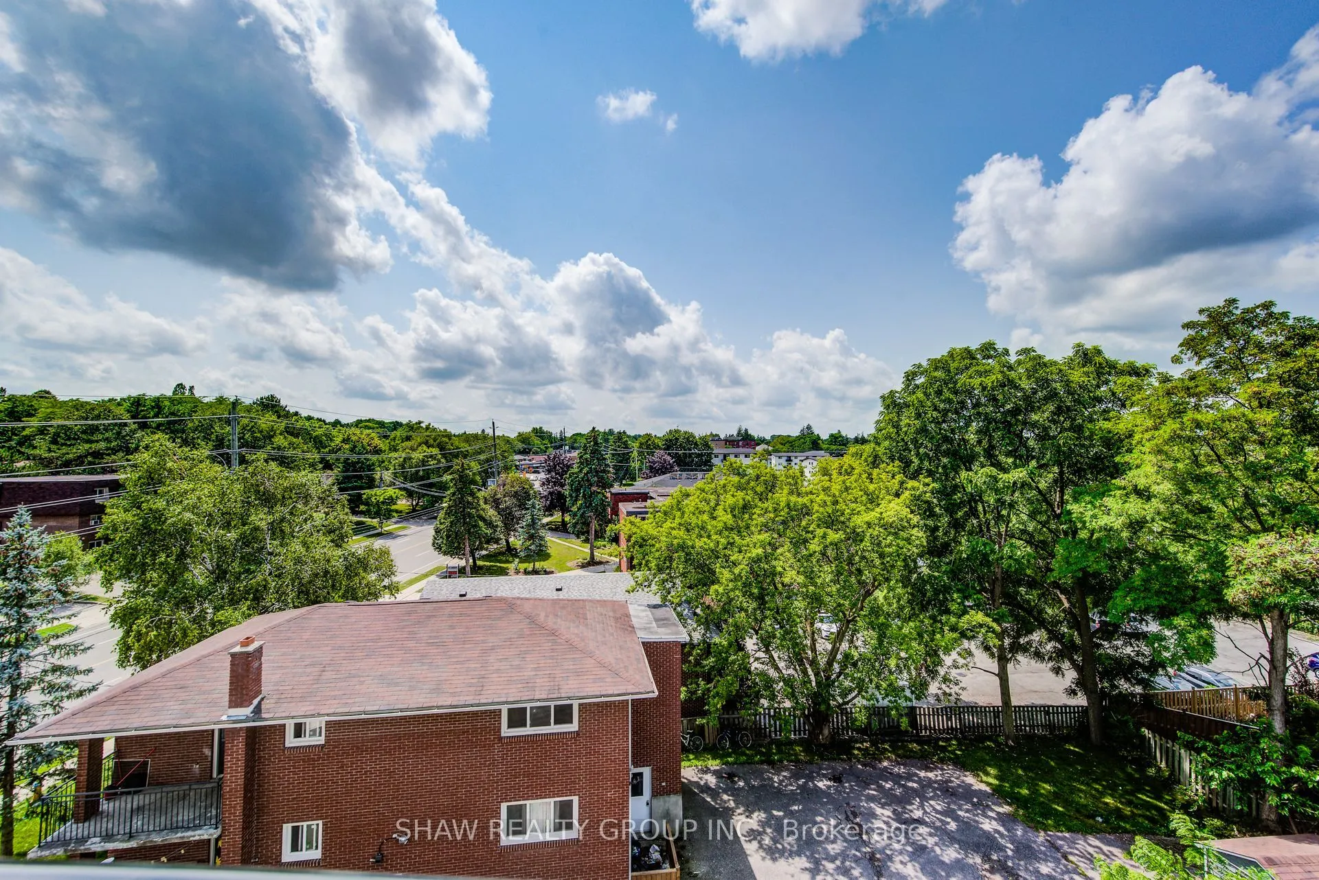 312 Erb Street W, #418
