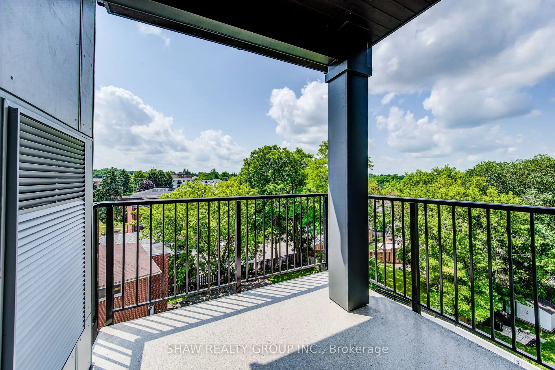 312 Erb Street W, #418