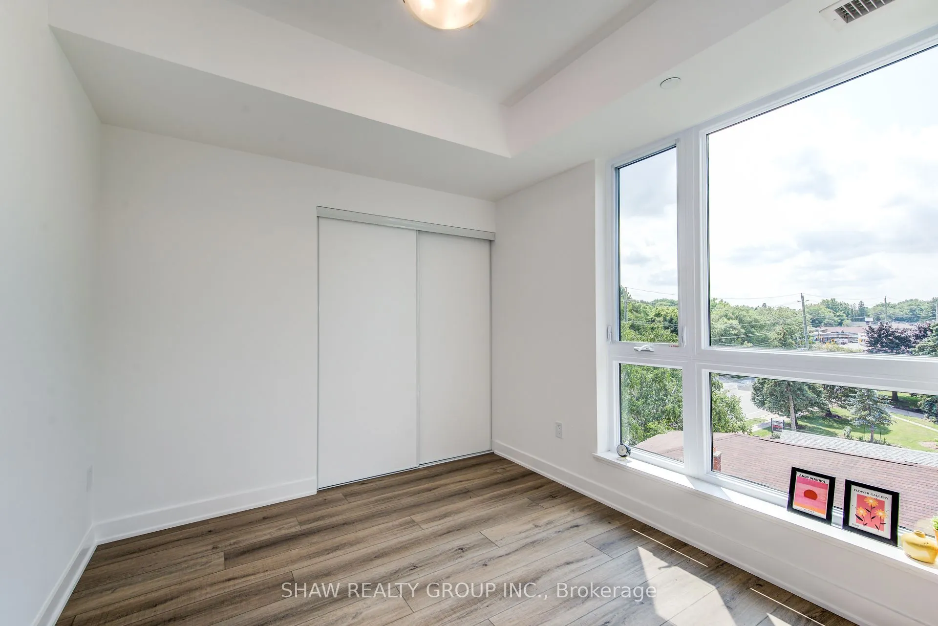 312 Erb Street W, #418