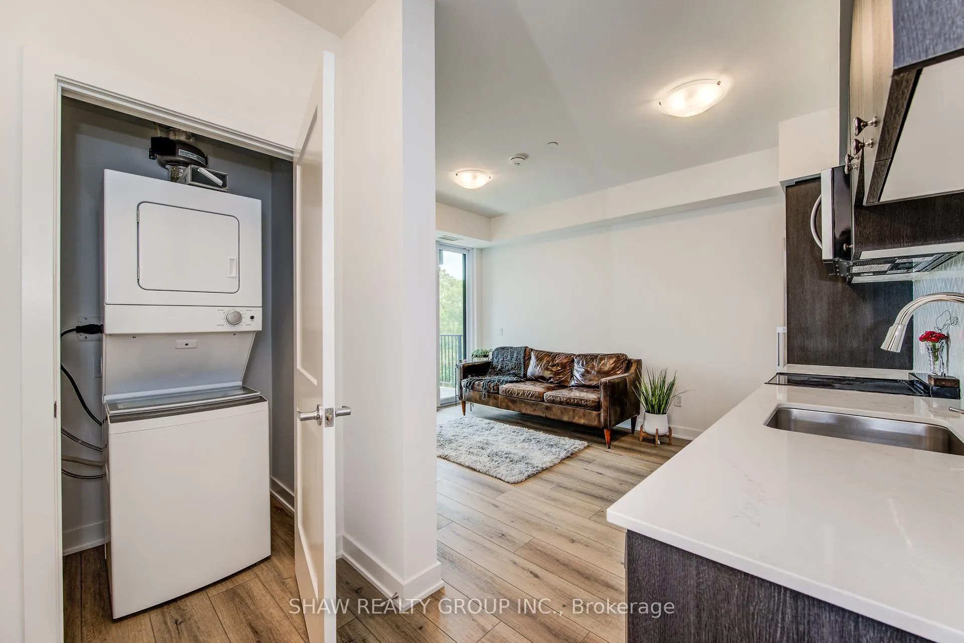 312 Erb Street W, #418