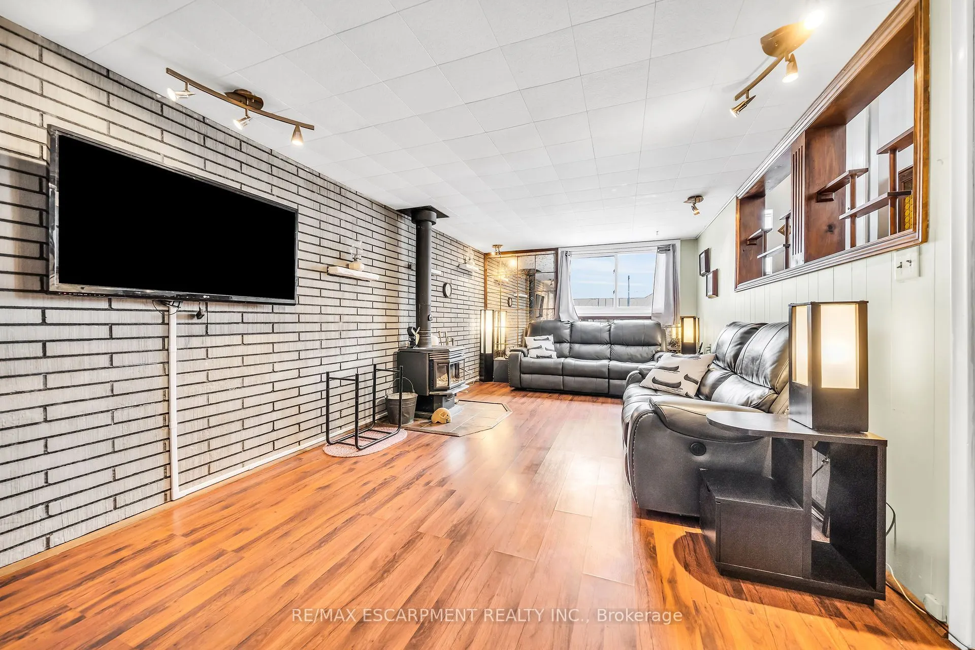 3542 Fifteenth Street