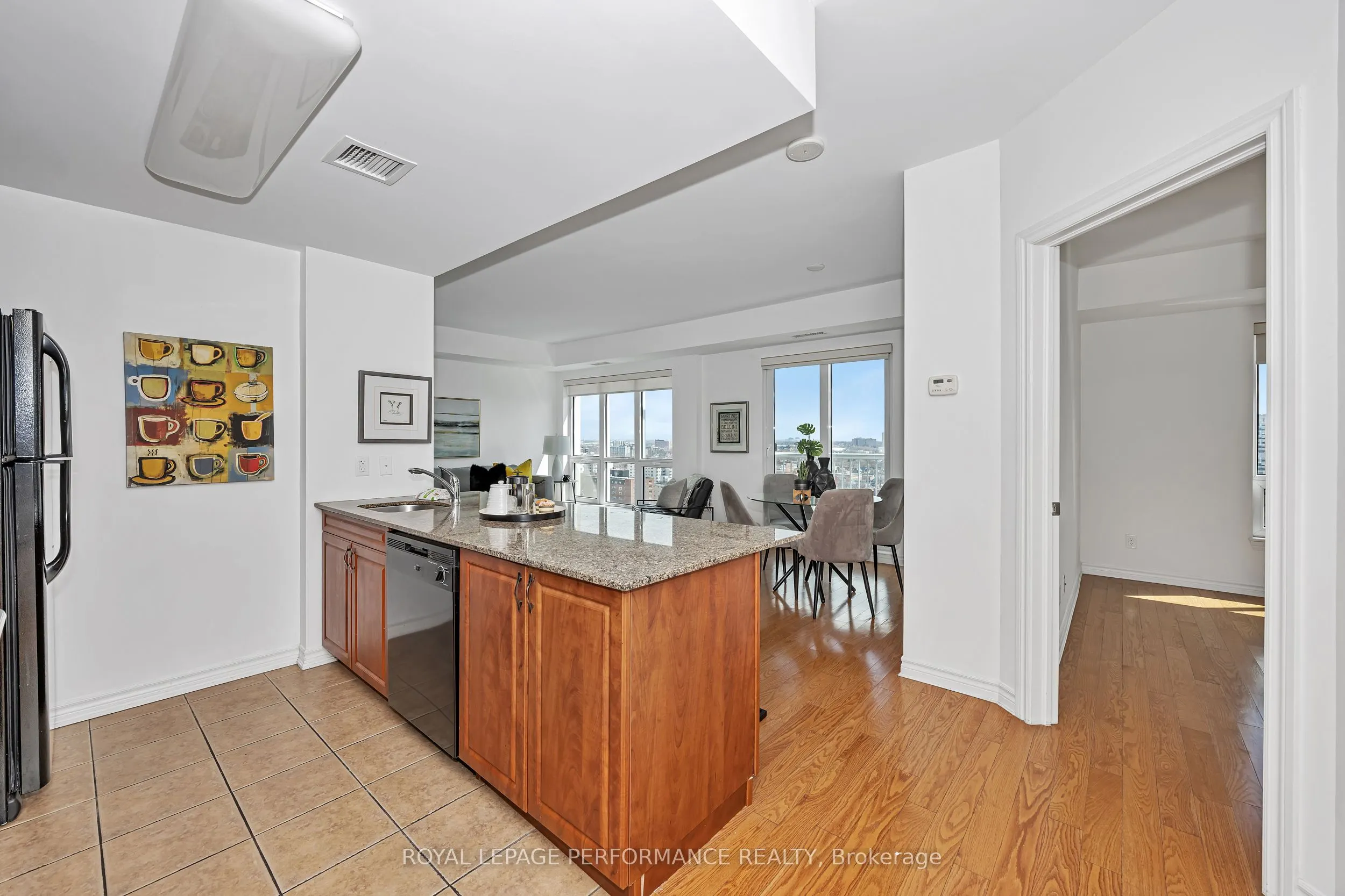 234 Rideau Street, #1907