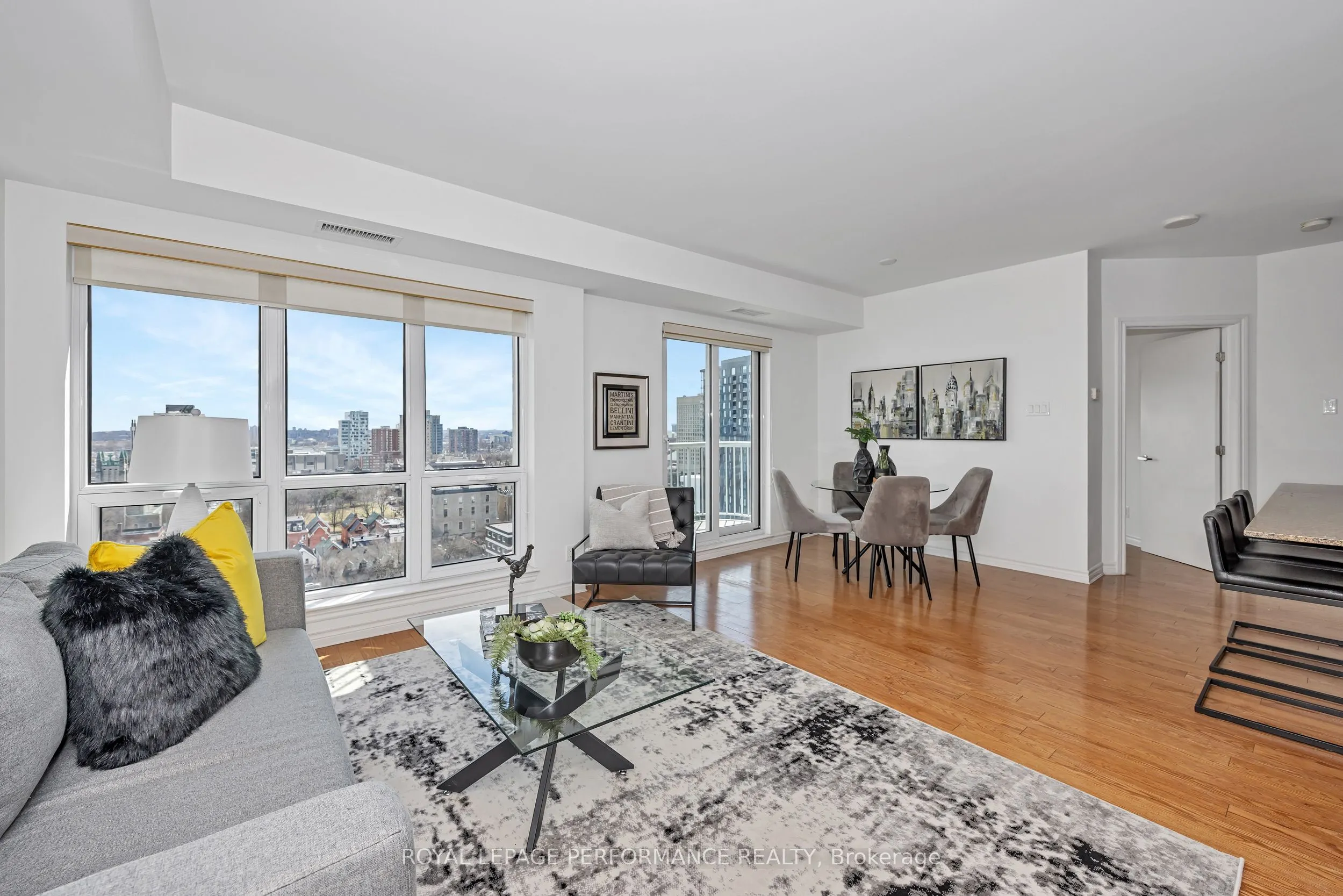 234 Rideau Street, #1907
