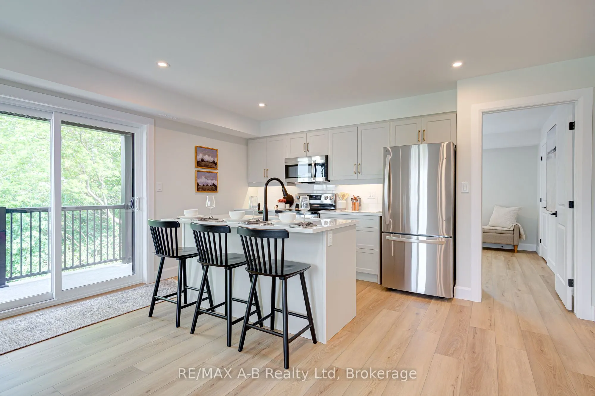 428 Queen Street W, #5