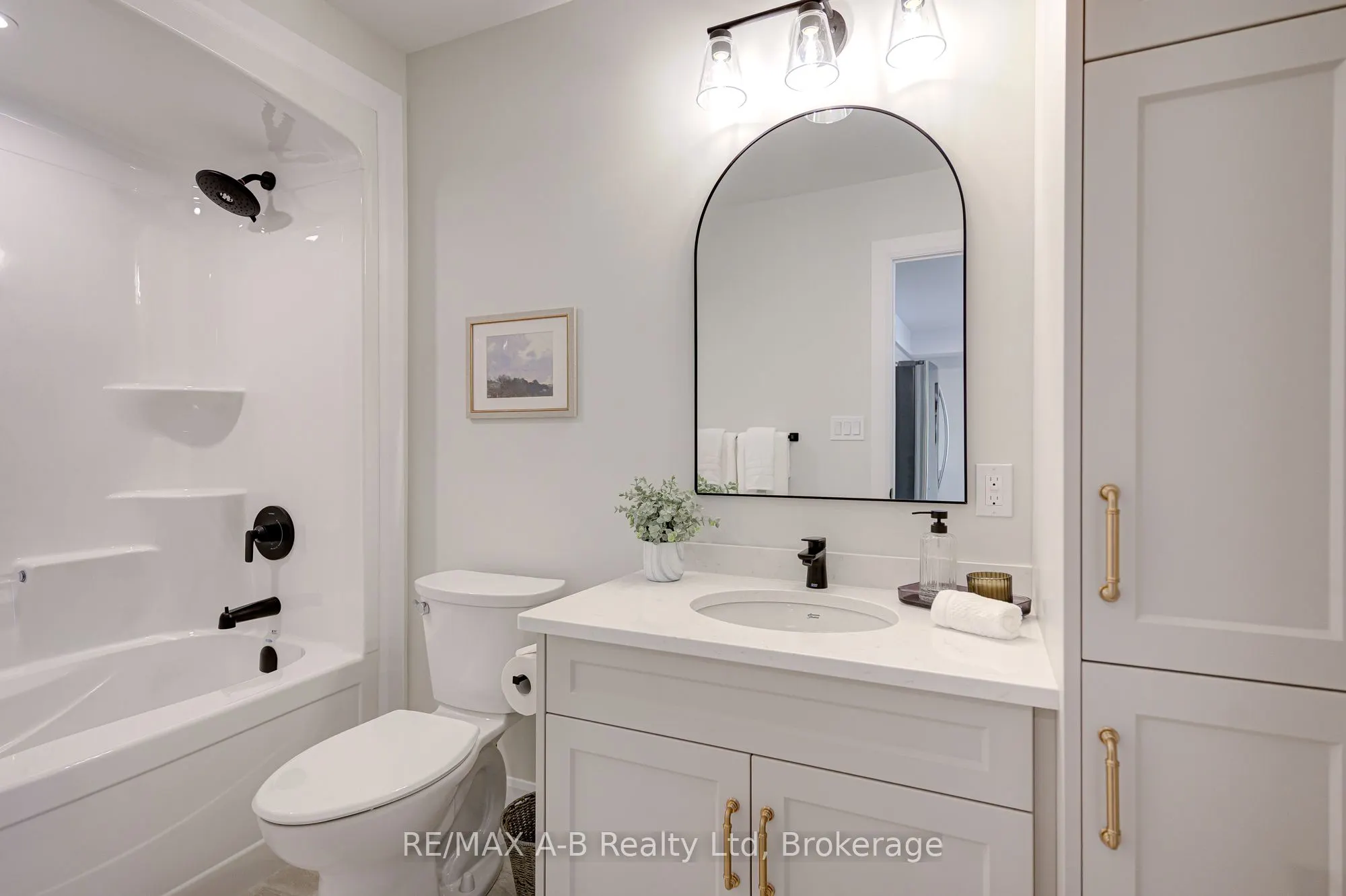 428 Queen Street W, #5
