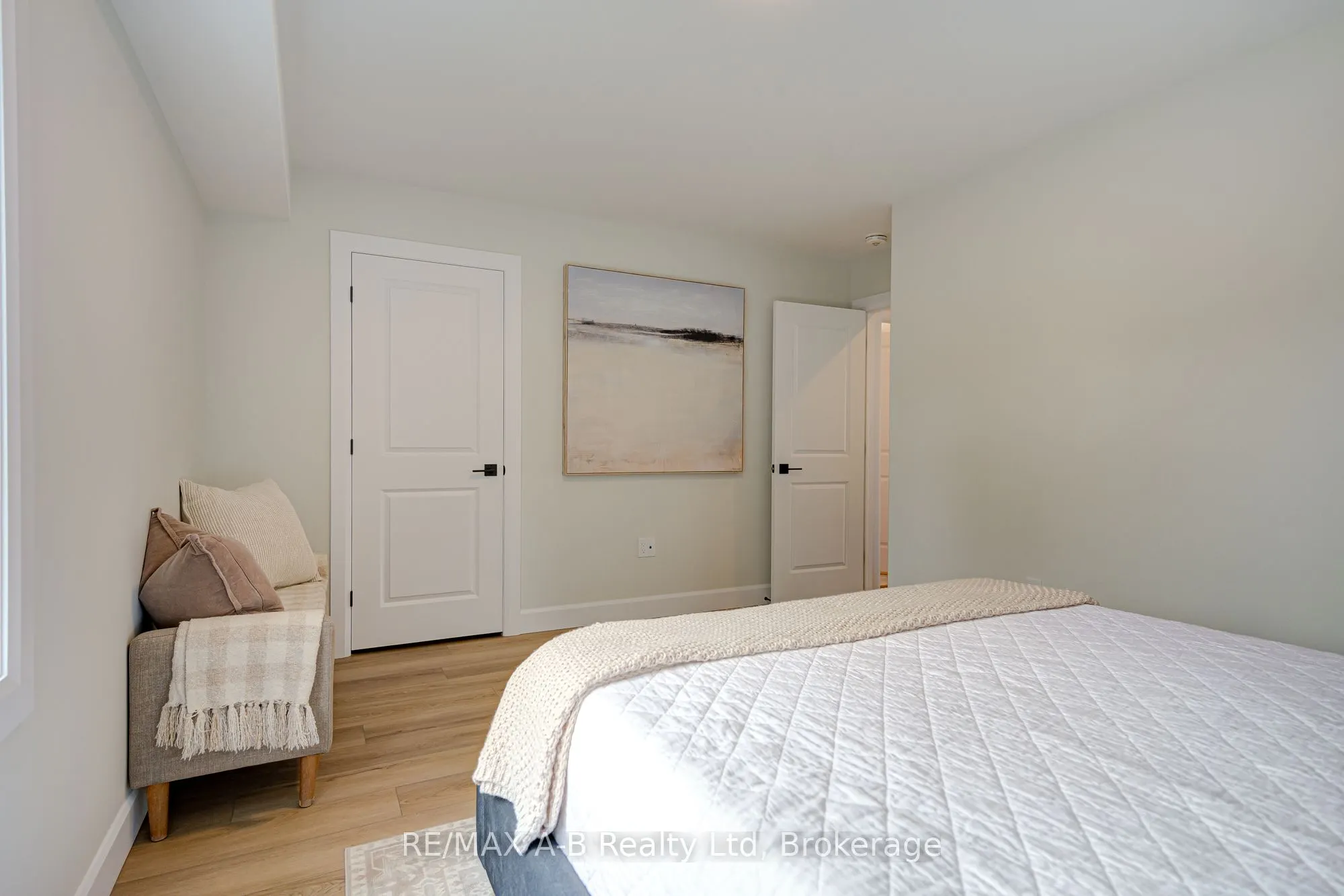 428 Queen Street W, #5