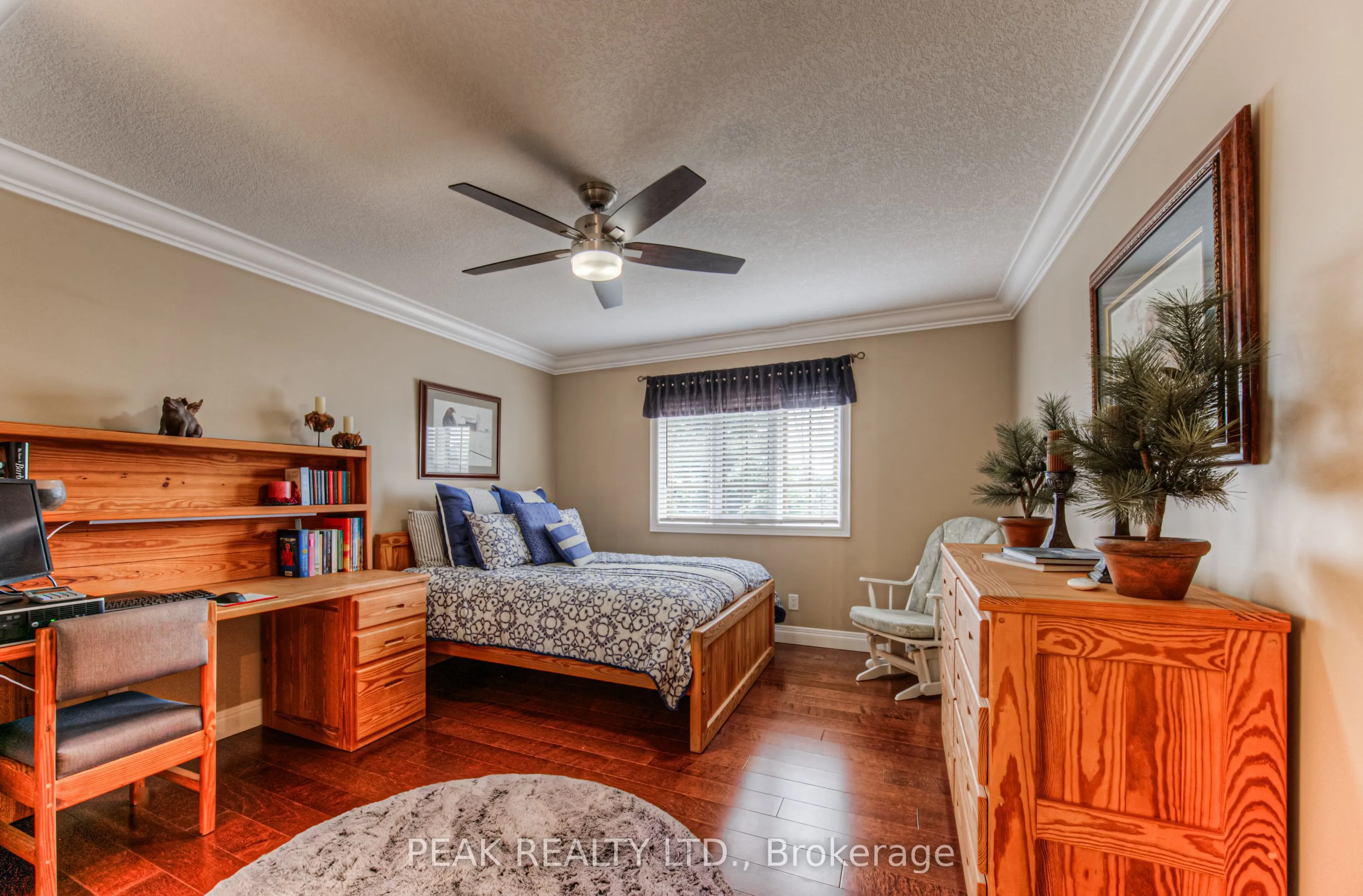7 John Ross Court
