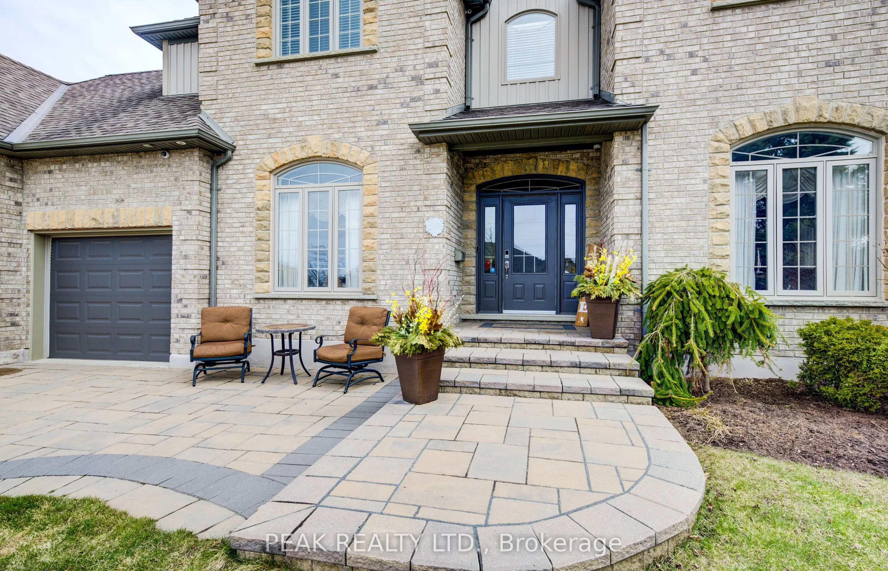 7 John Ross Court