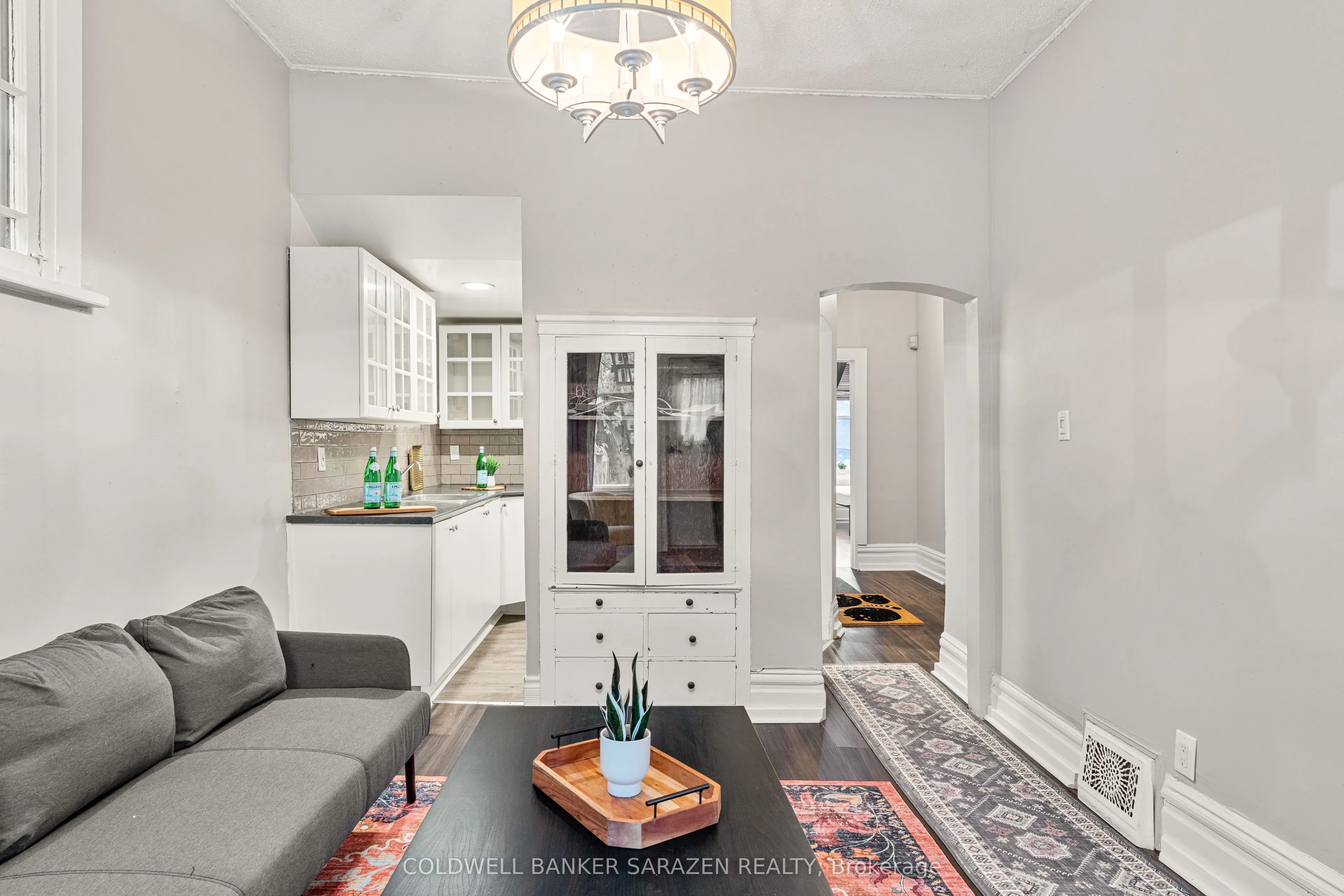 229 Charlotte Street