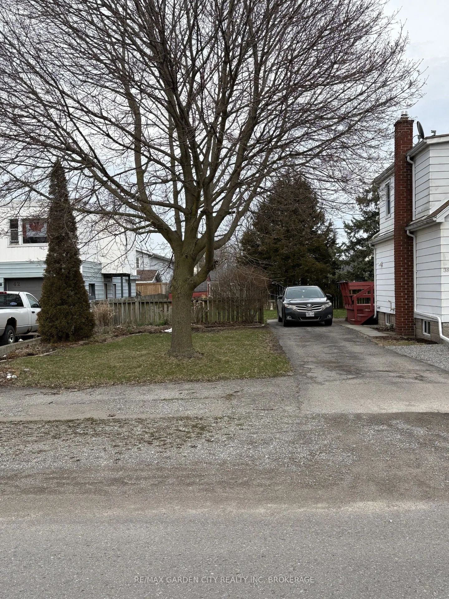 40 Oakwood Street