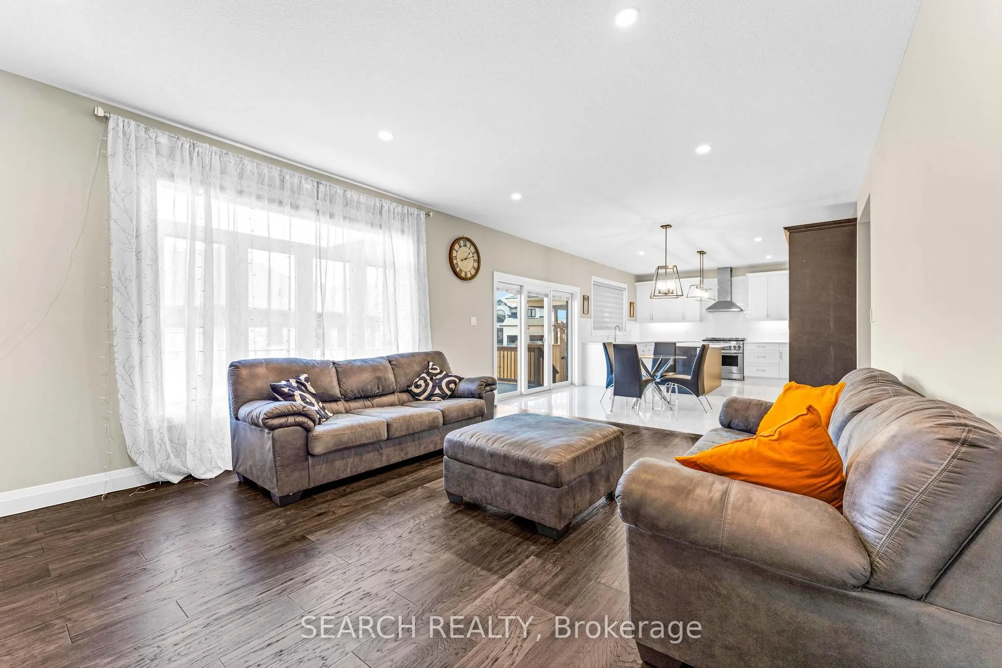 204 BOARDWALK Way