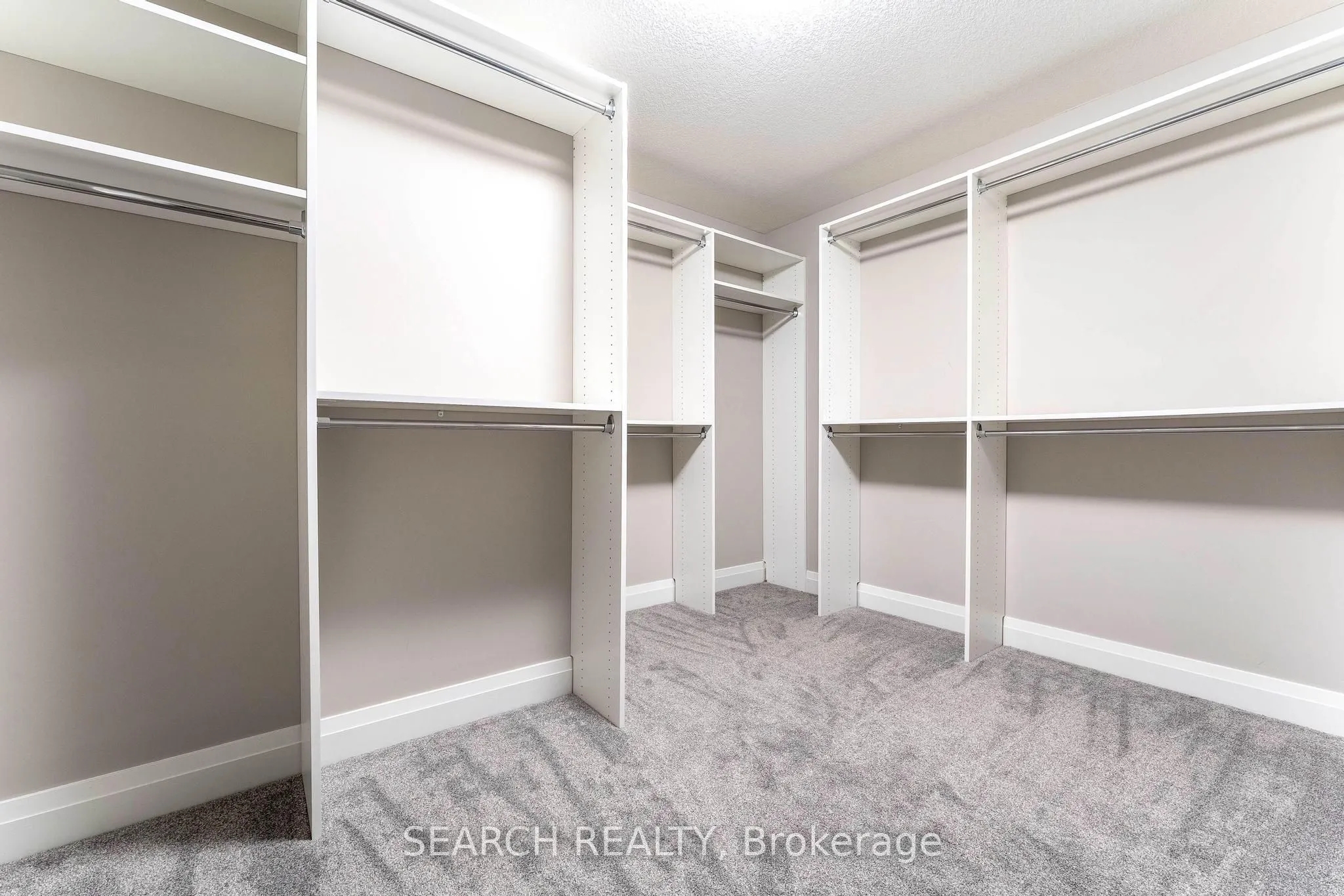 204 BOARDWALK Way