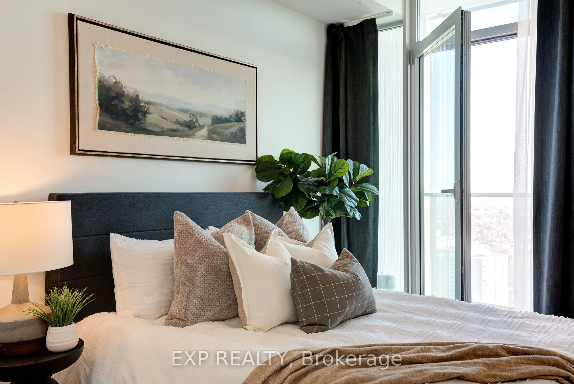 60 Frederick Street, #2906