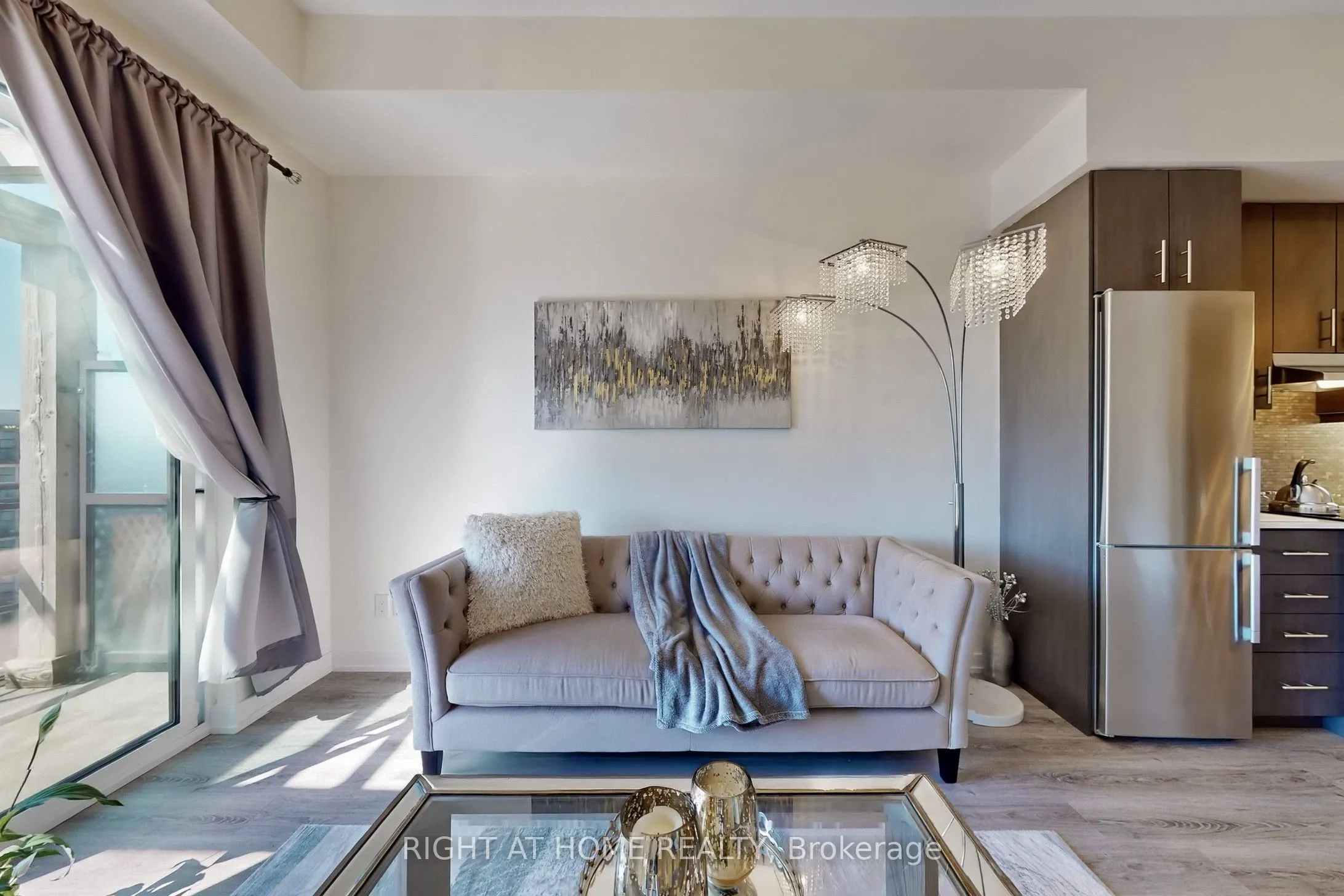 10 Esplanade Lane #616