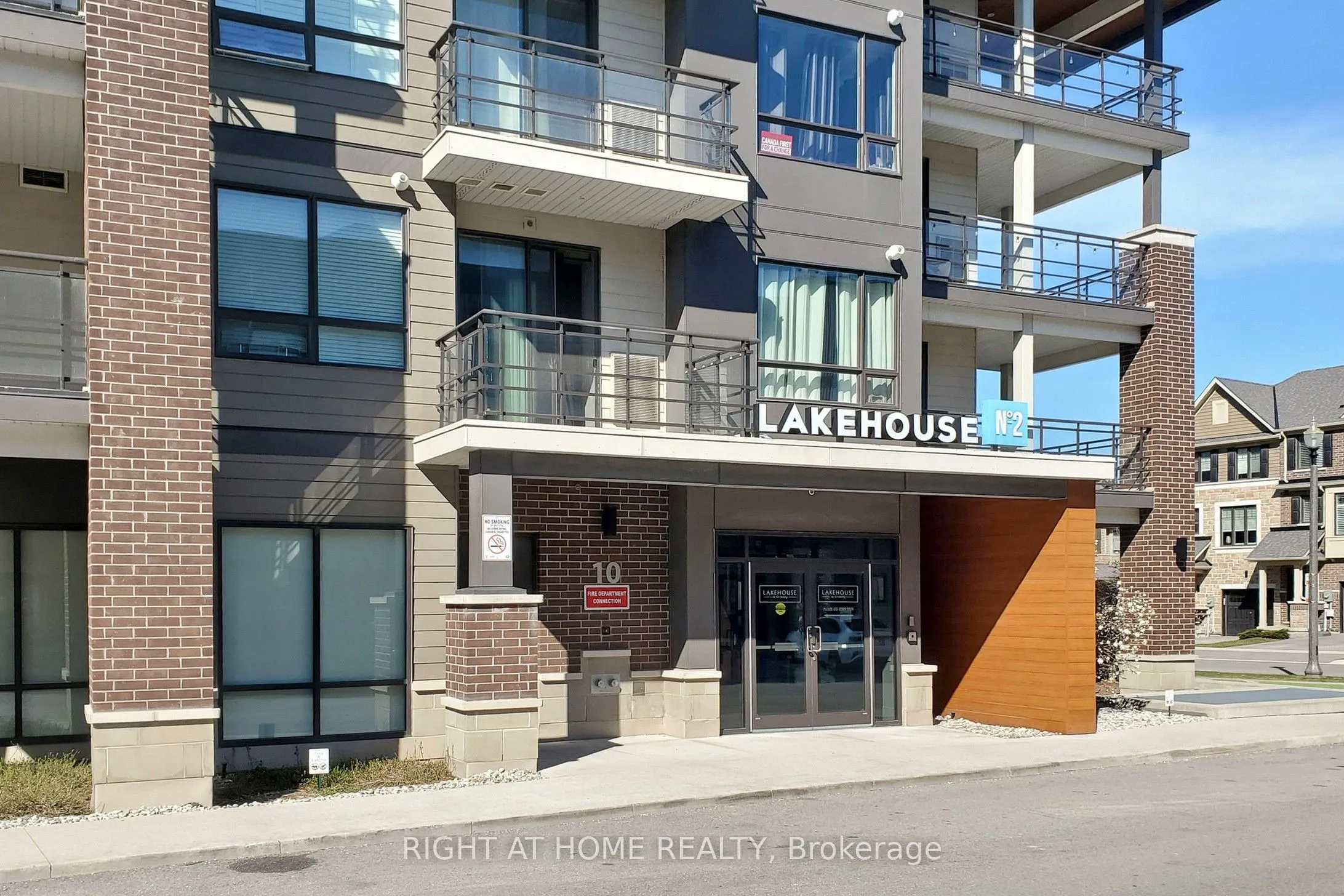 10 Esplanade Lane #616