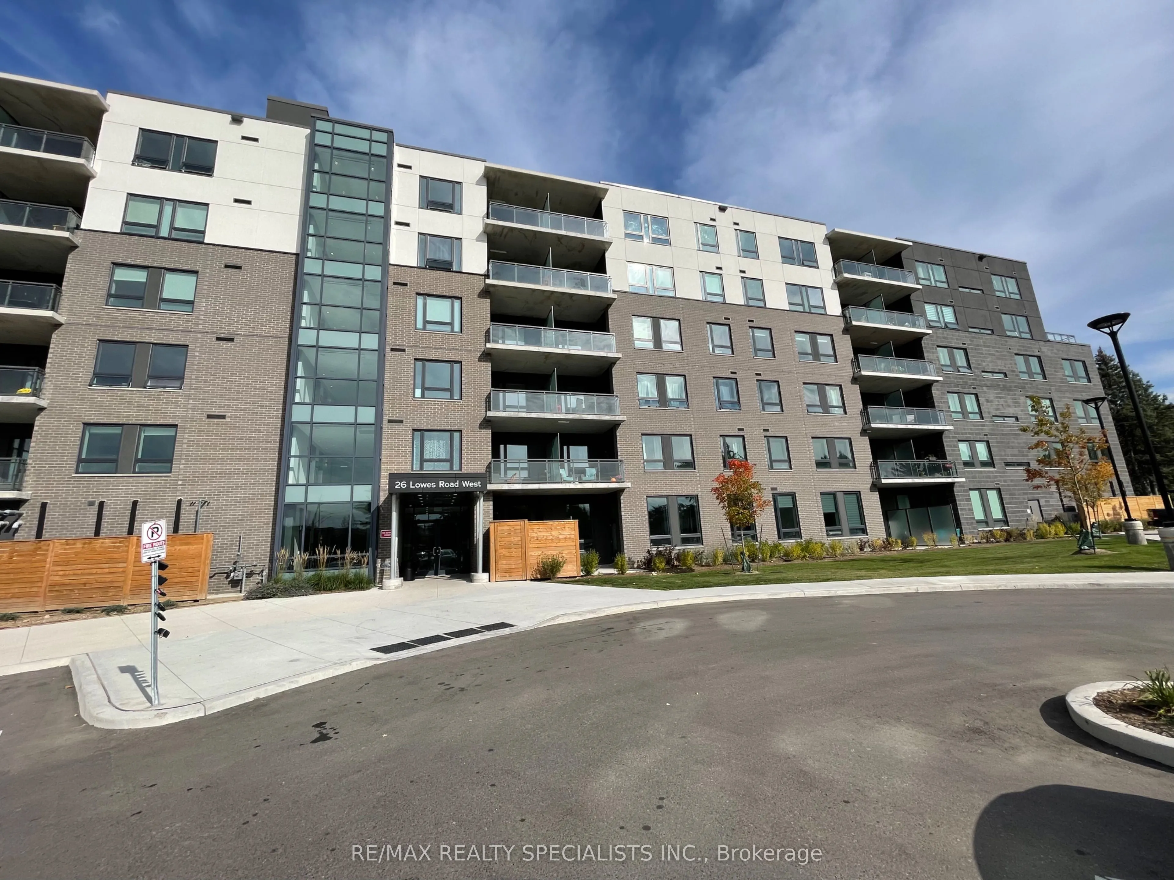 26 Lowes Road W, #407