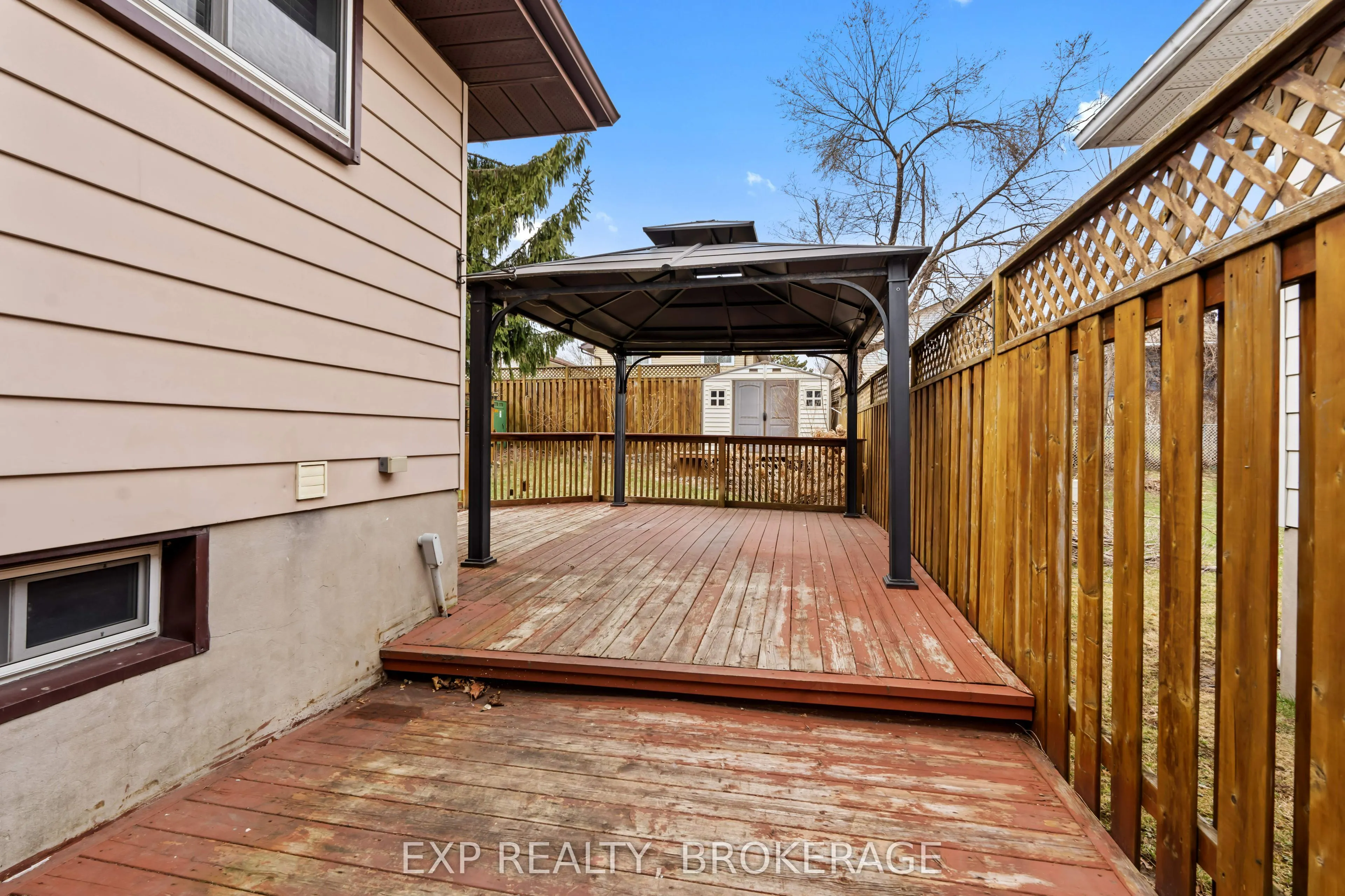 60 GUTHRIE Drive
