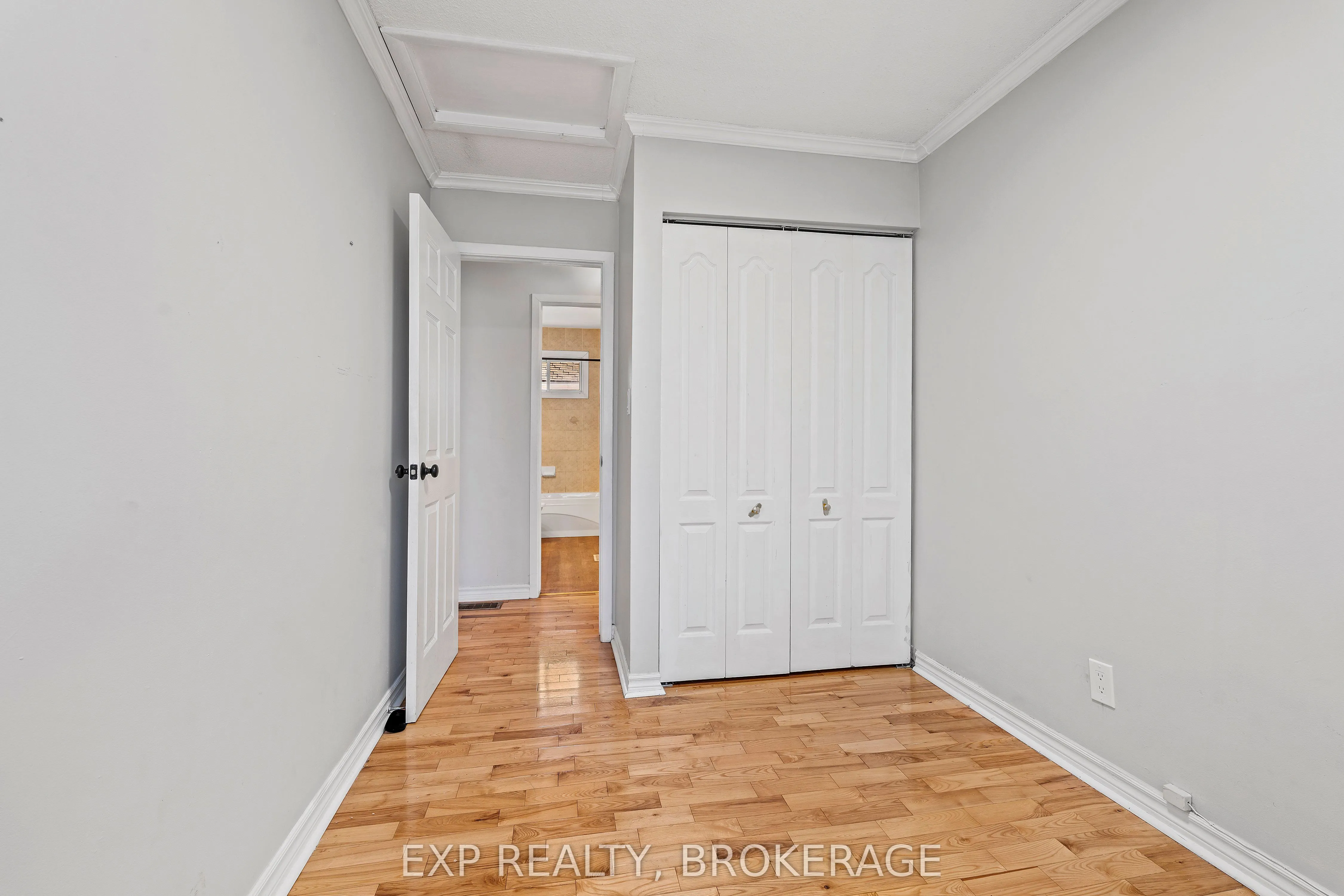 60 GUTHRIE Drive