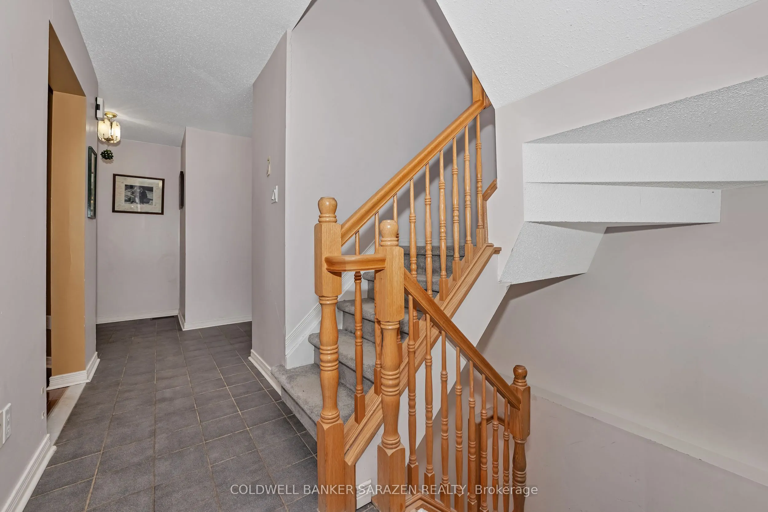 85 Alon Street