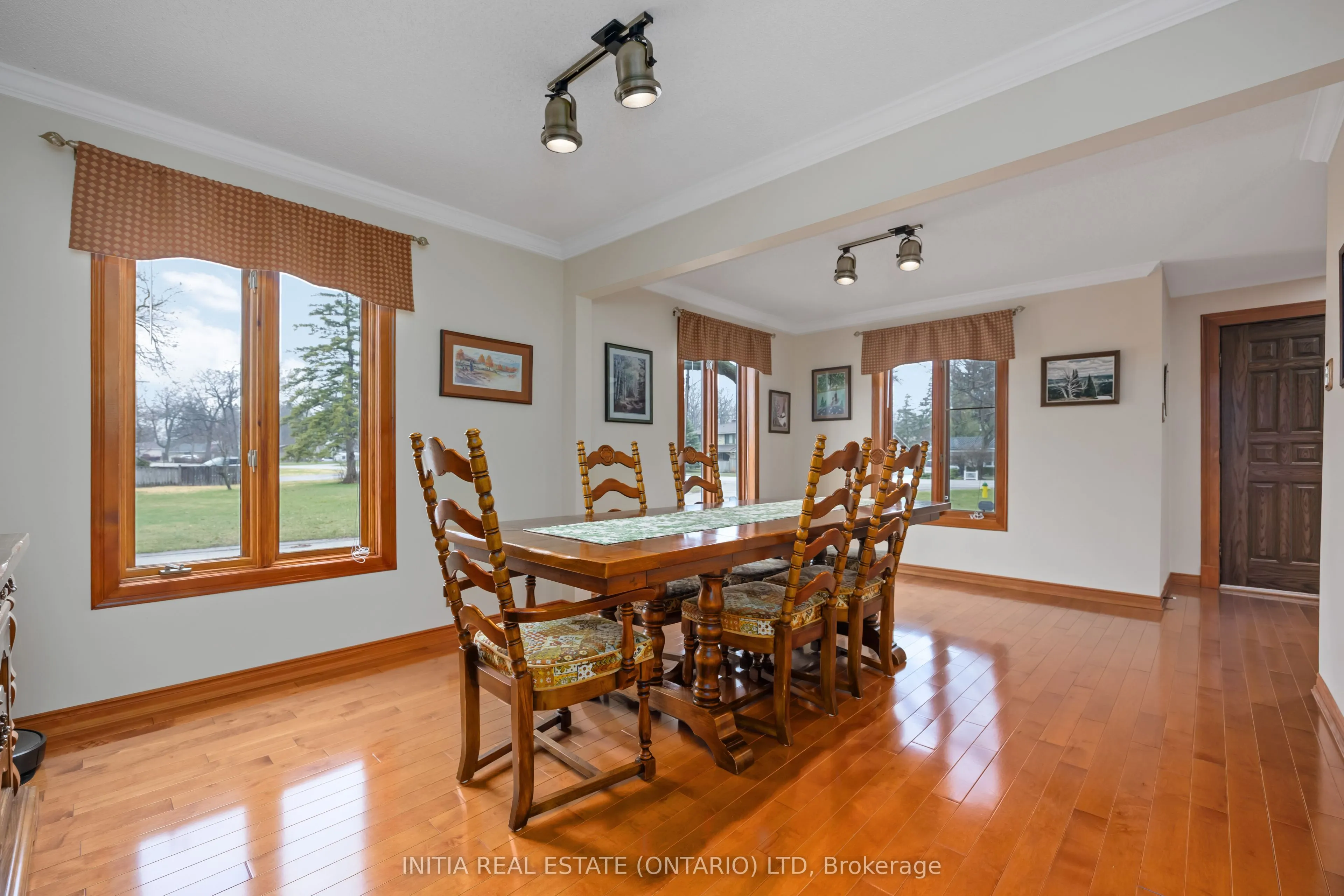 1311 Lakeshore Road