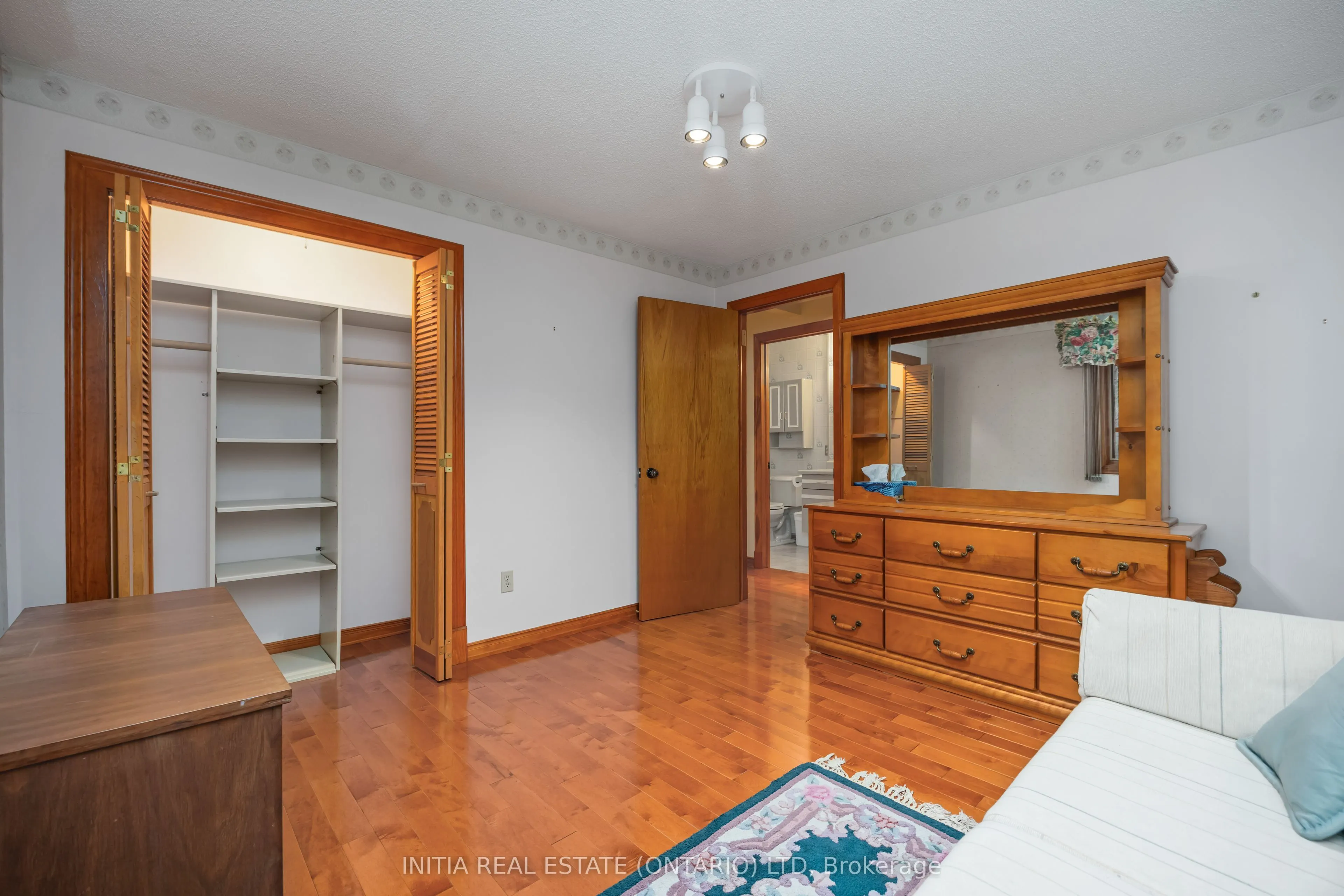 1311 Lakeshore Road