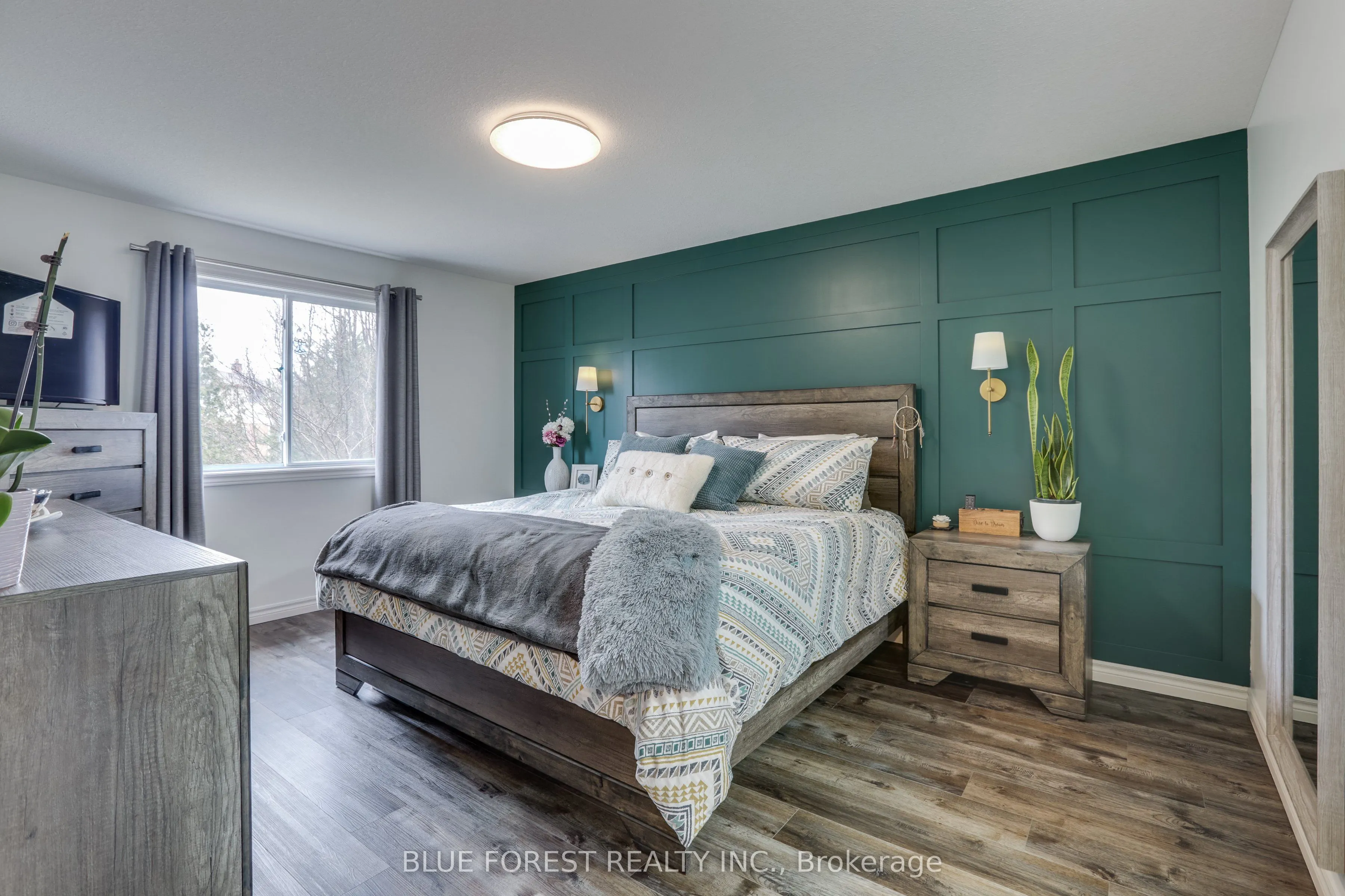 20 Turnberry Drive