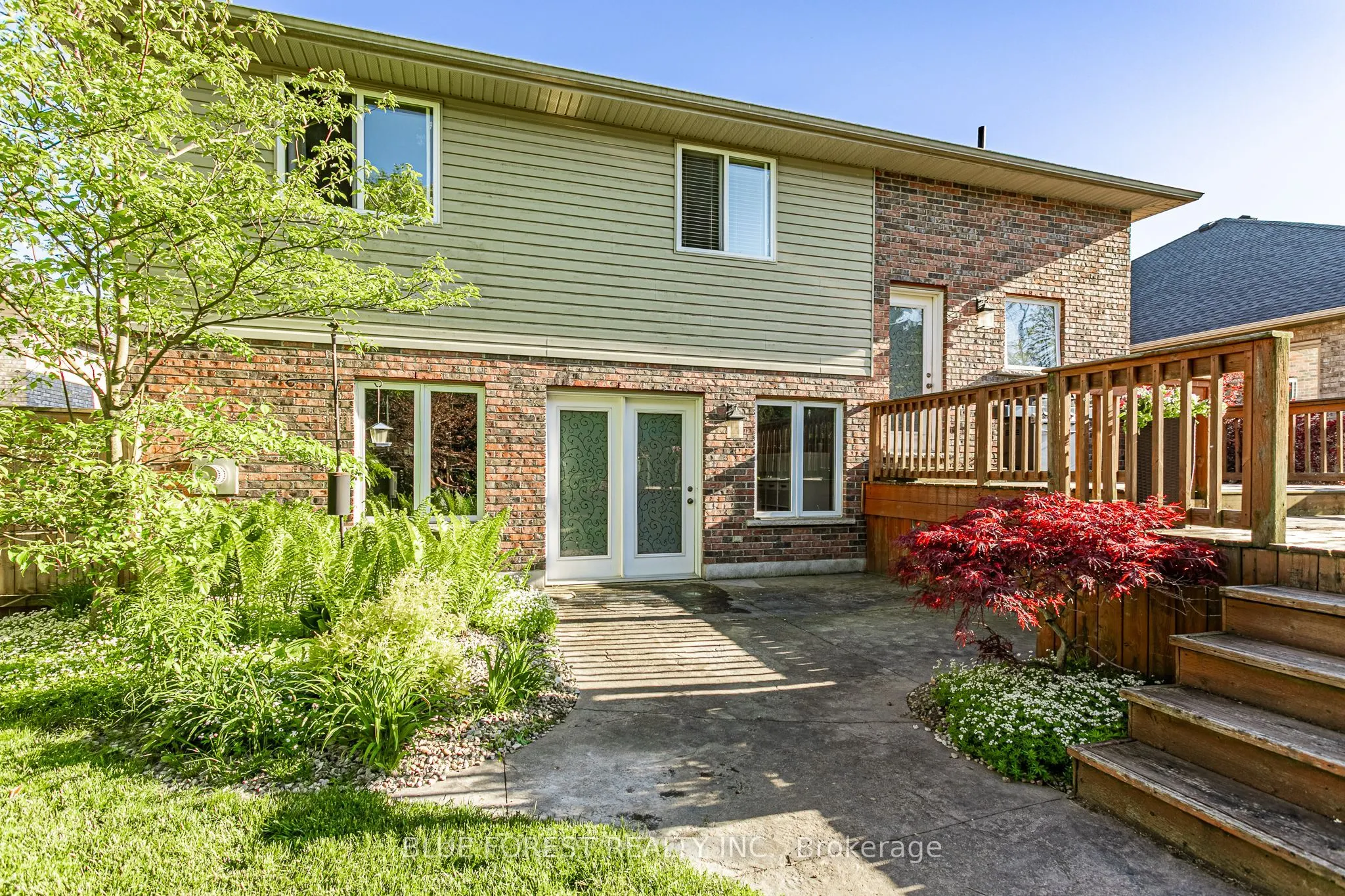 20 Turnberry Drive