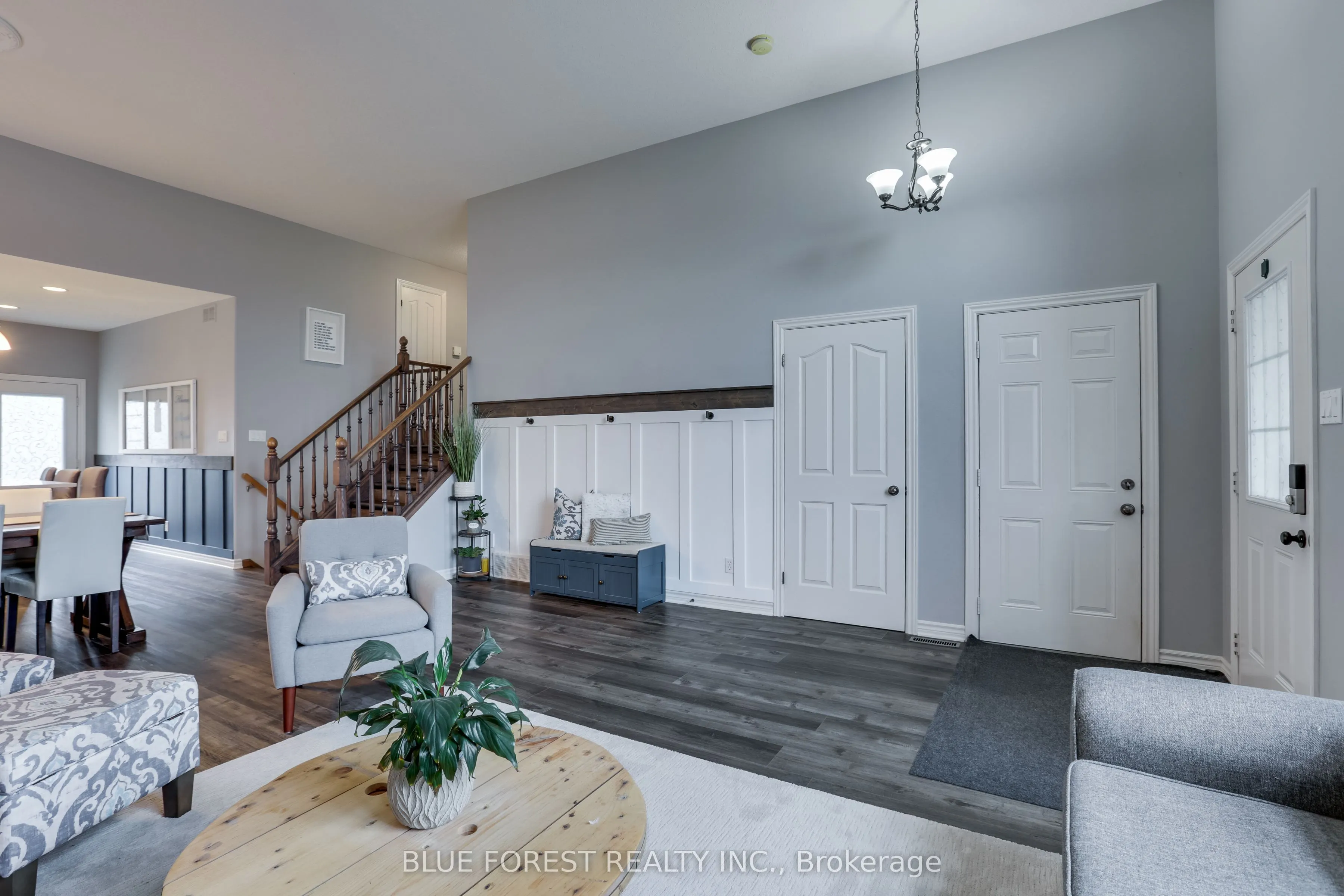 20 Turnberry Drive
