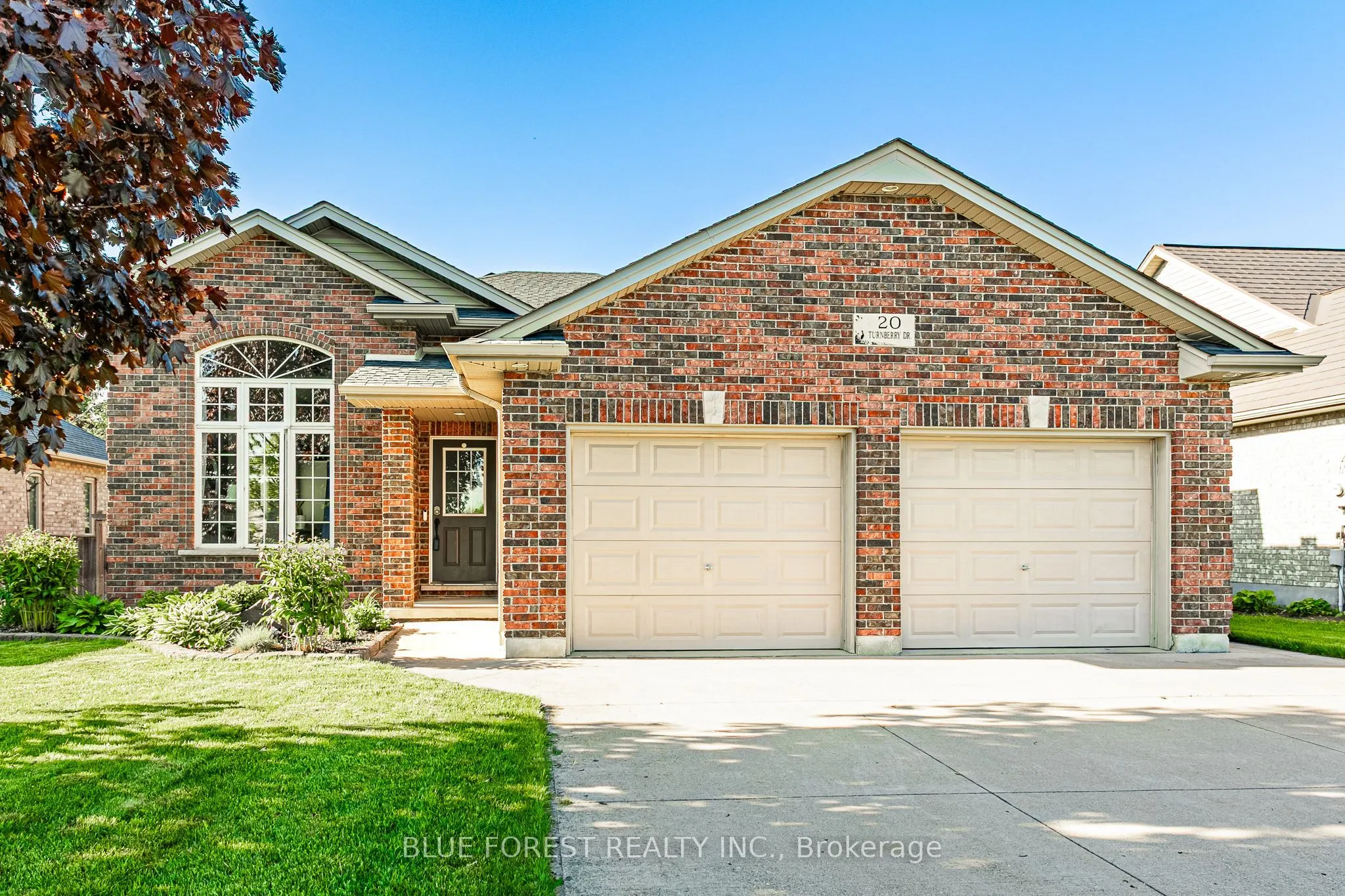 20 Turnberry Drive