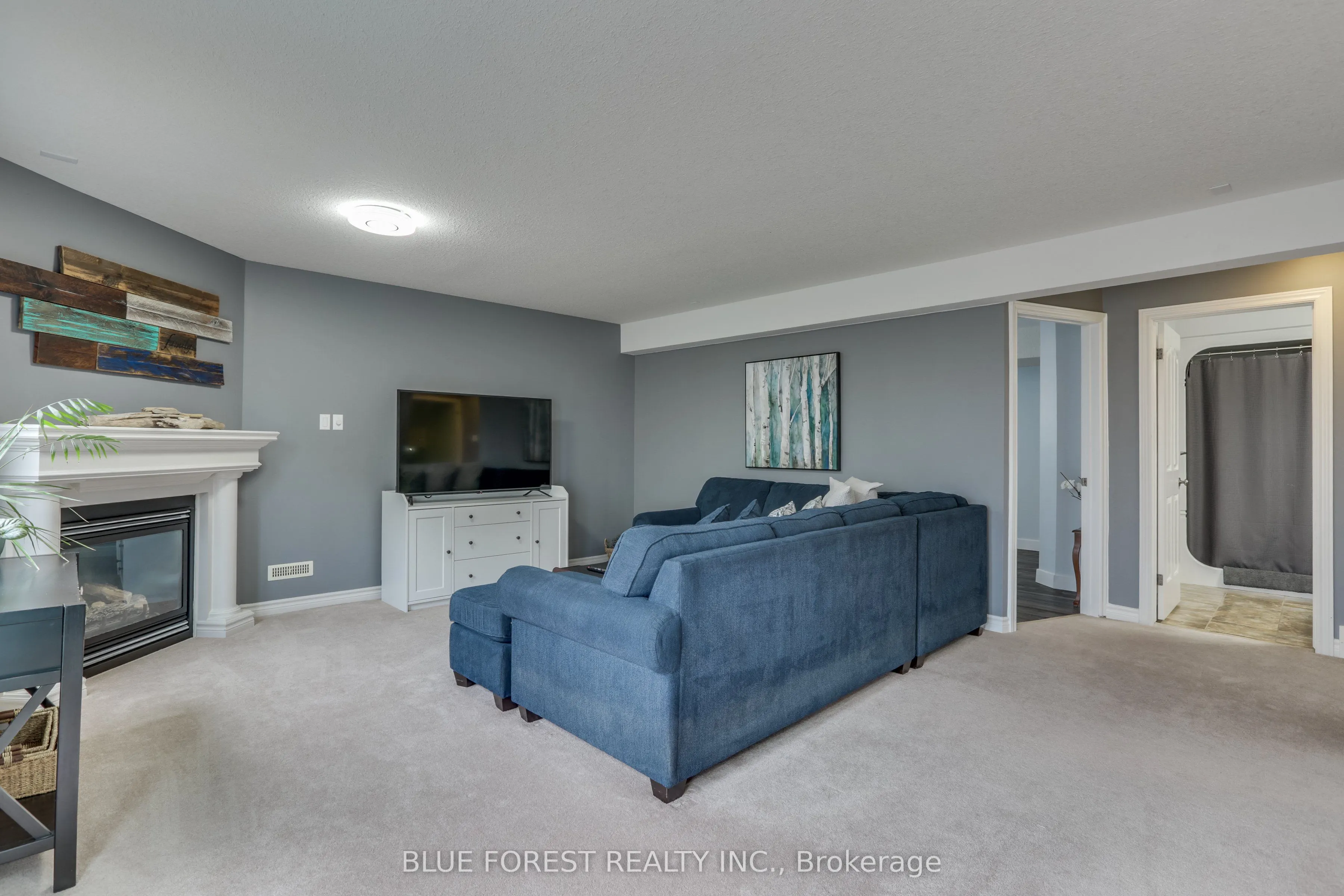 20 Turnberry Drive