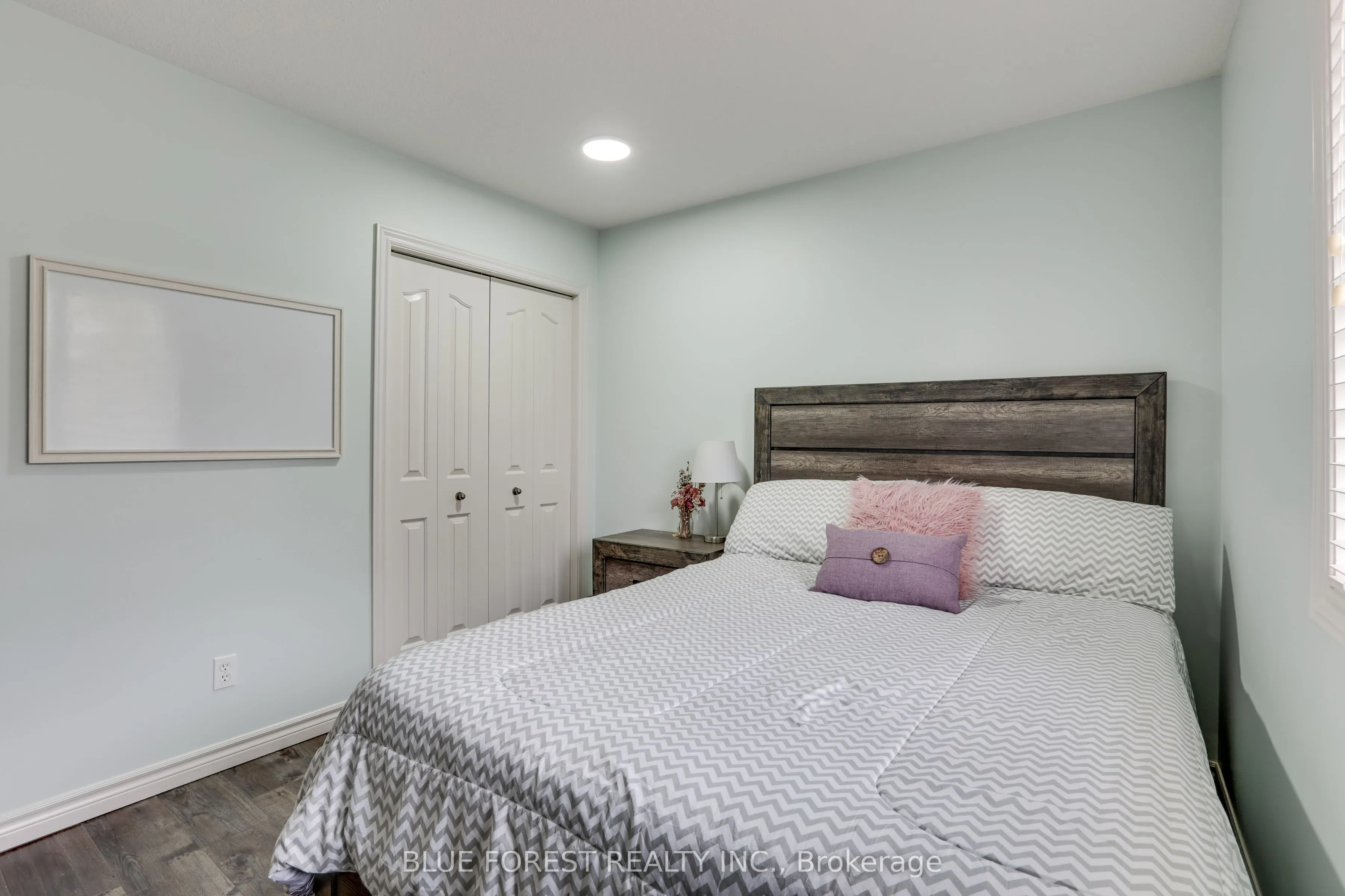 20 Turnberry Drive