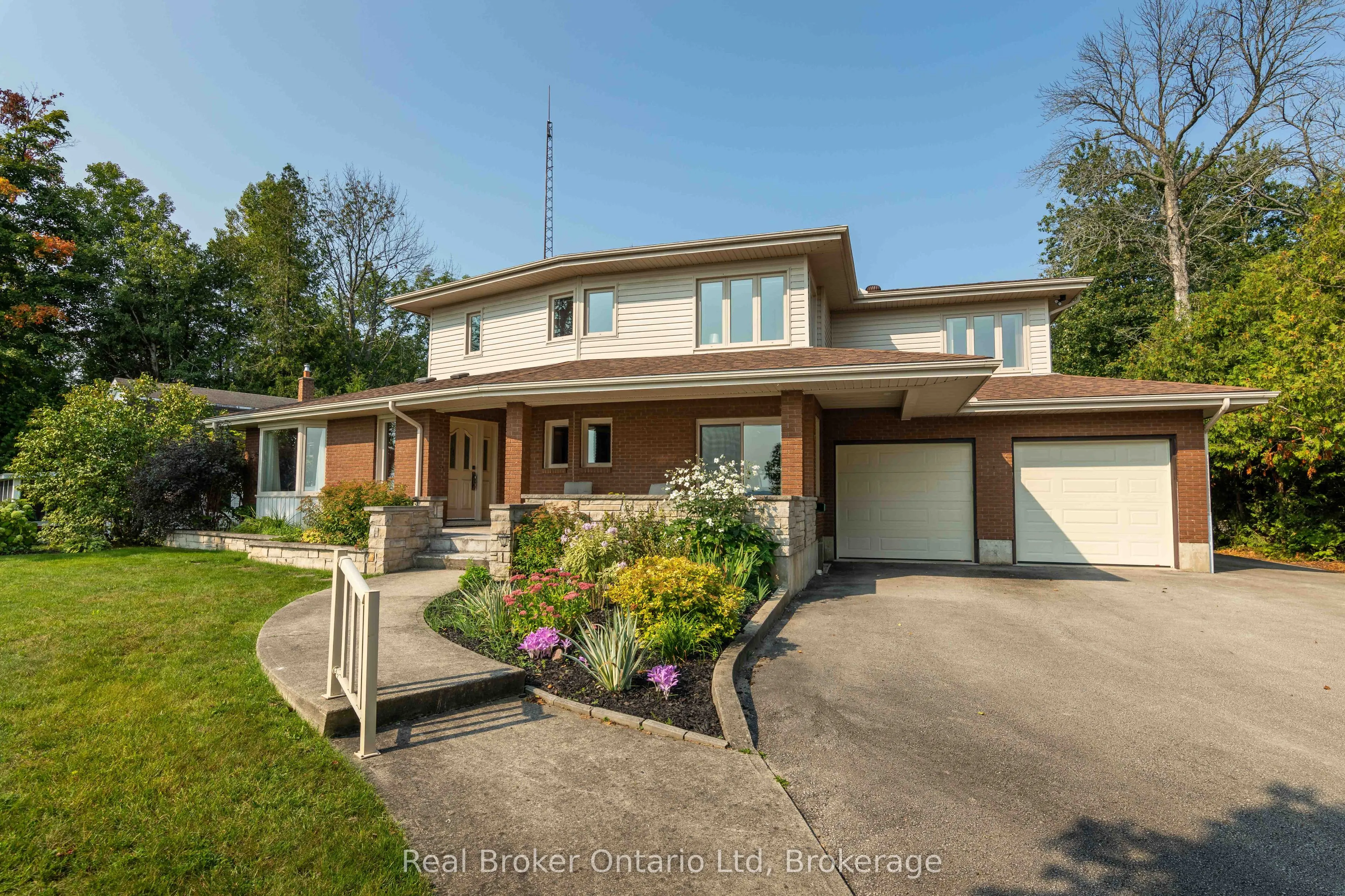 122 Cottage Lane