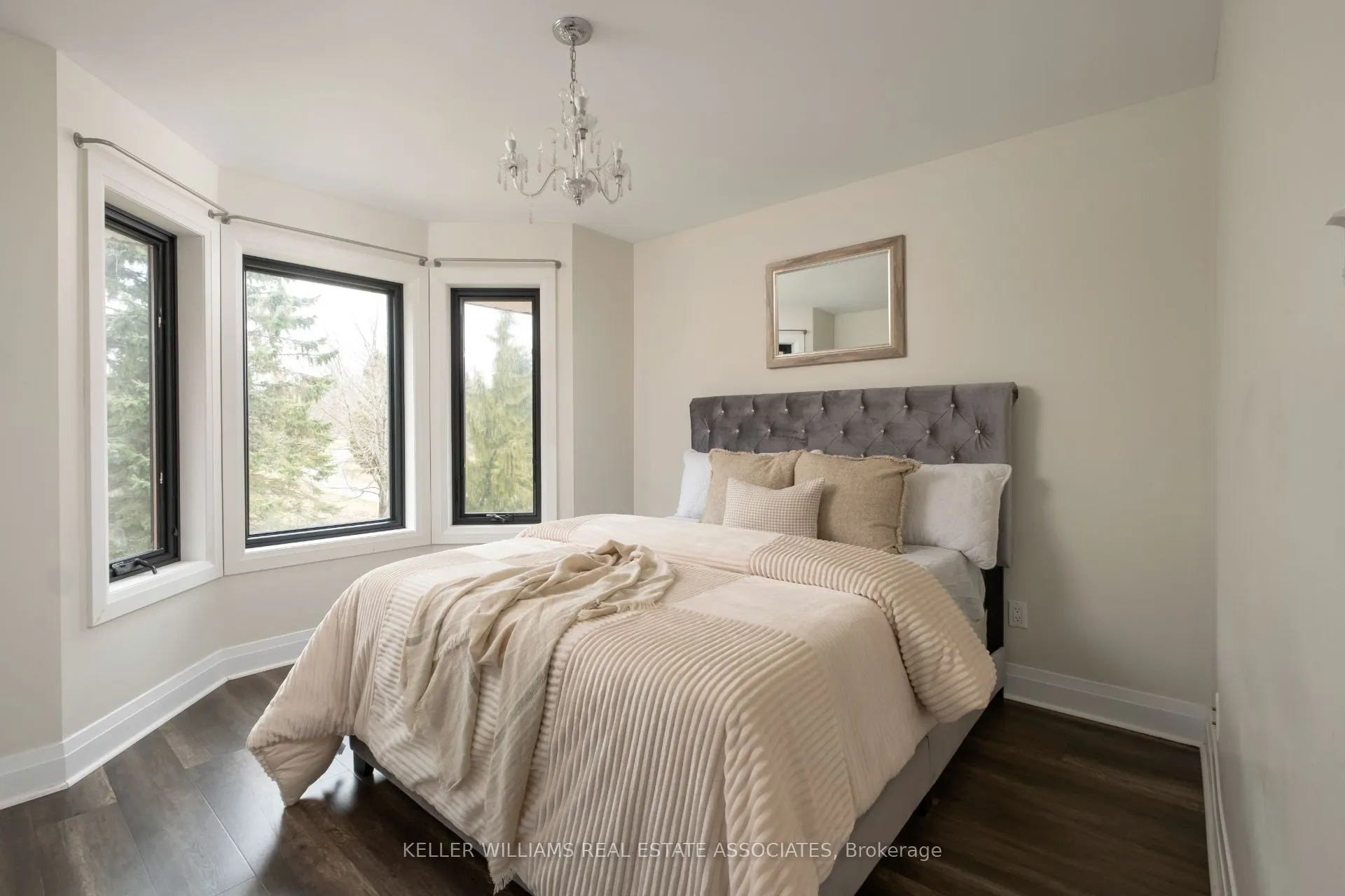 9343 Wellington 22 Road