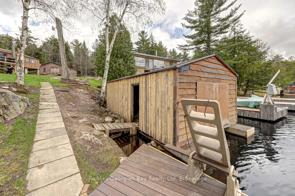 15SR405 SEVERN RIVER SHORE