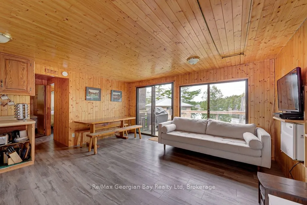 15SR405 SEVERN RIVER SHORE