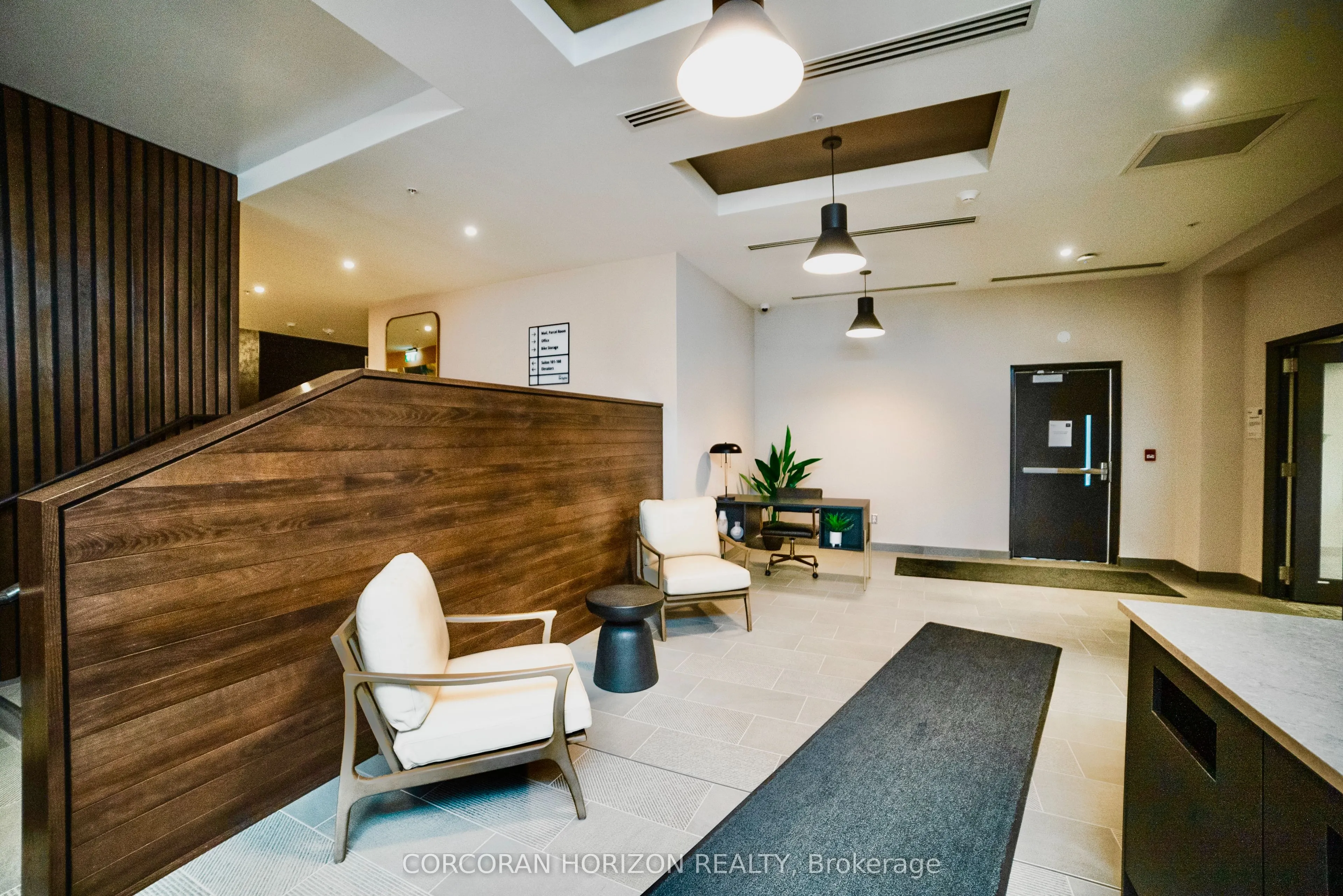 741 King Street W #1807
