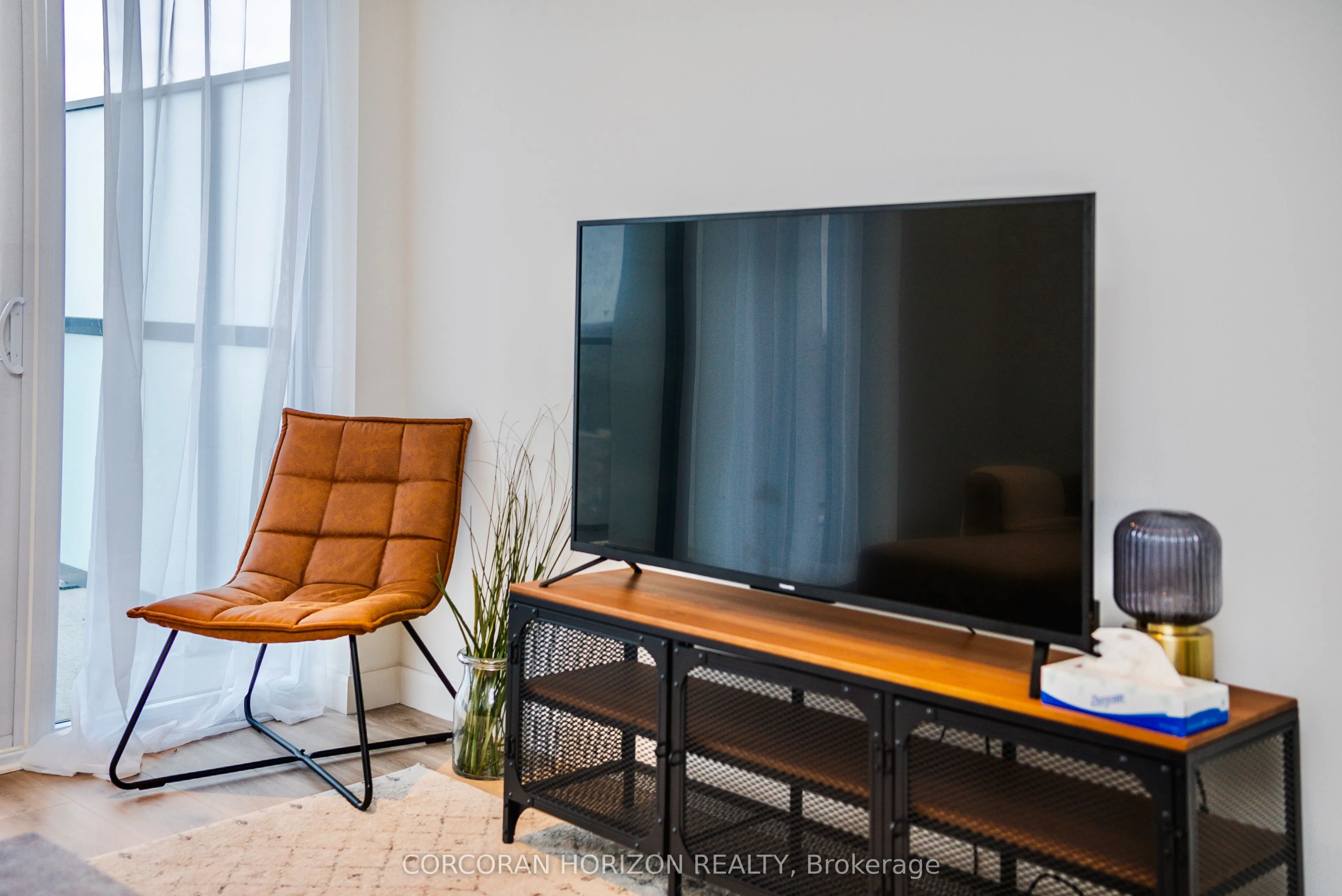 741 King Street W #1807