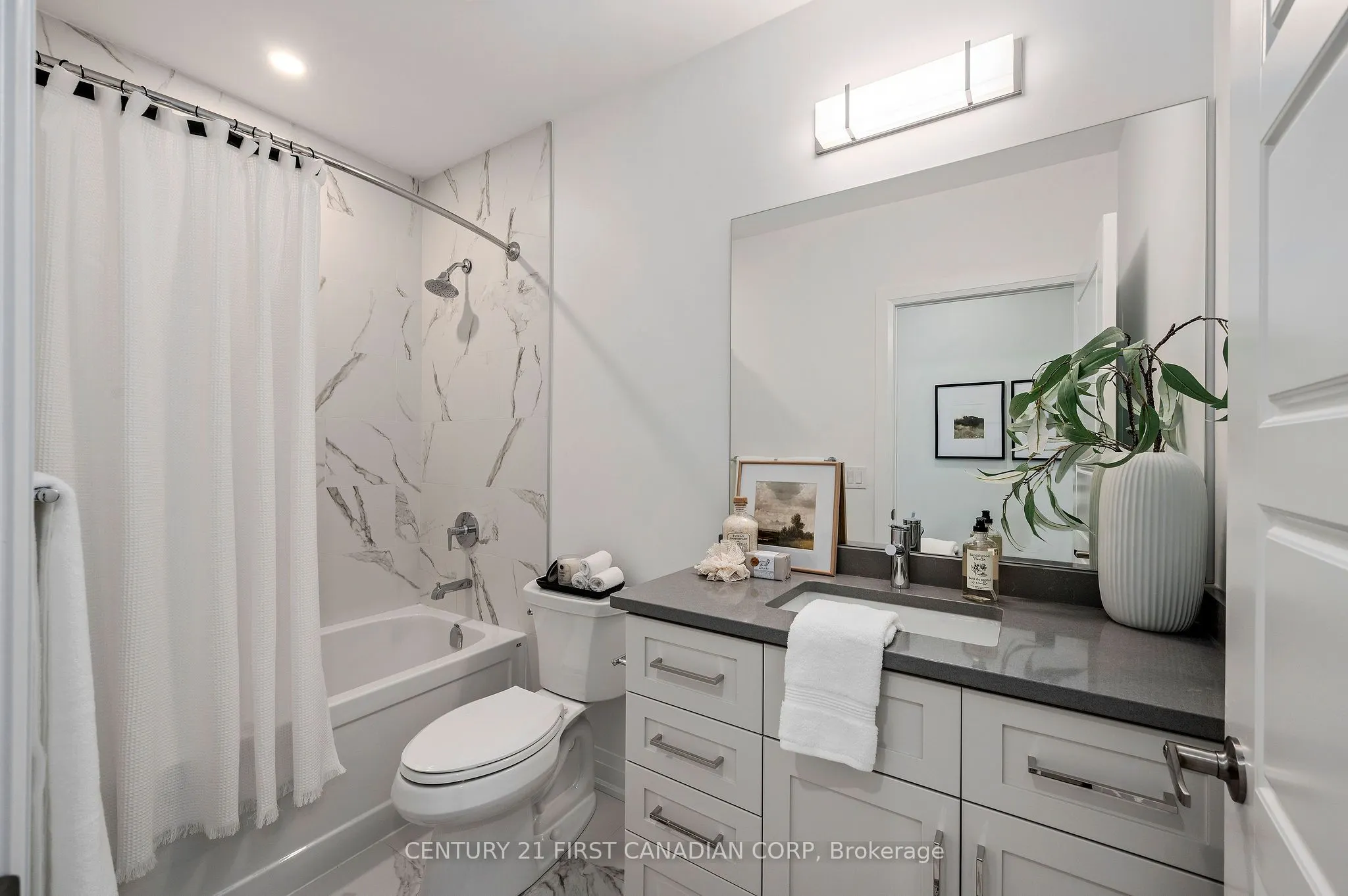 1560 Upper West Avenue, #312