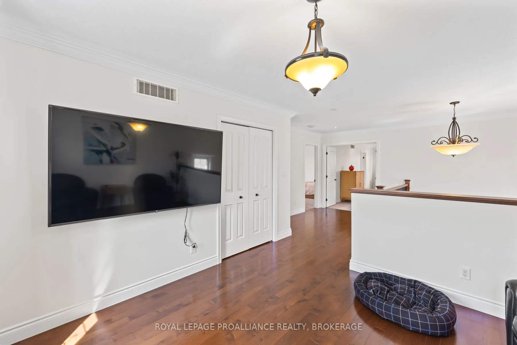 5008 Fox Run Place