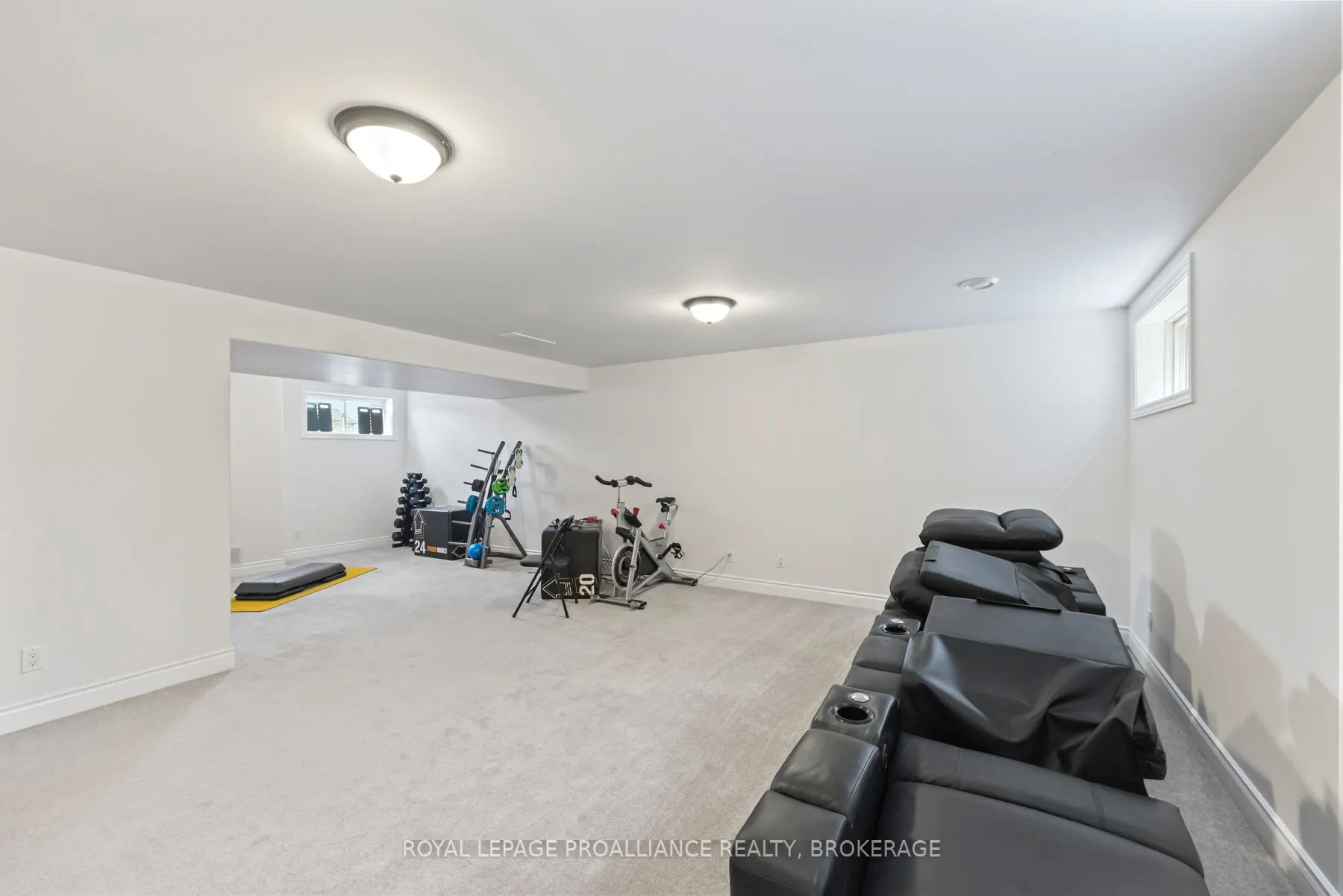 5008 Fox Run Place