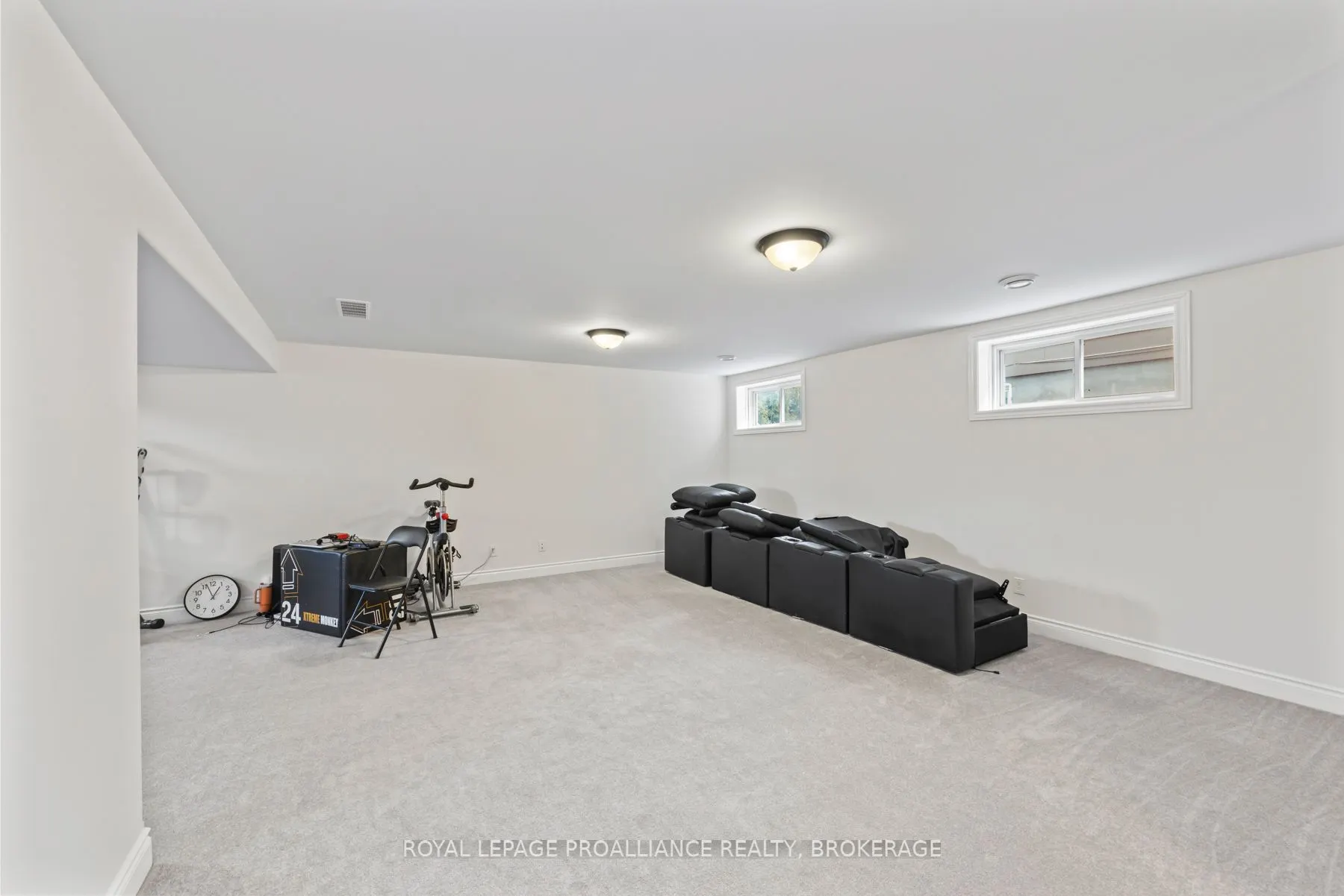 5008 Fox Run Place