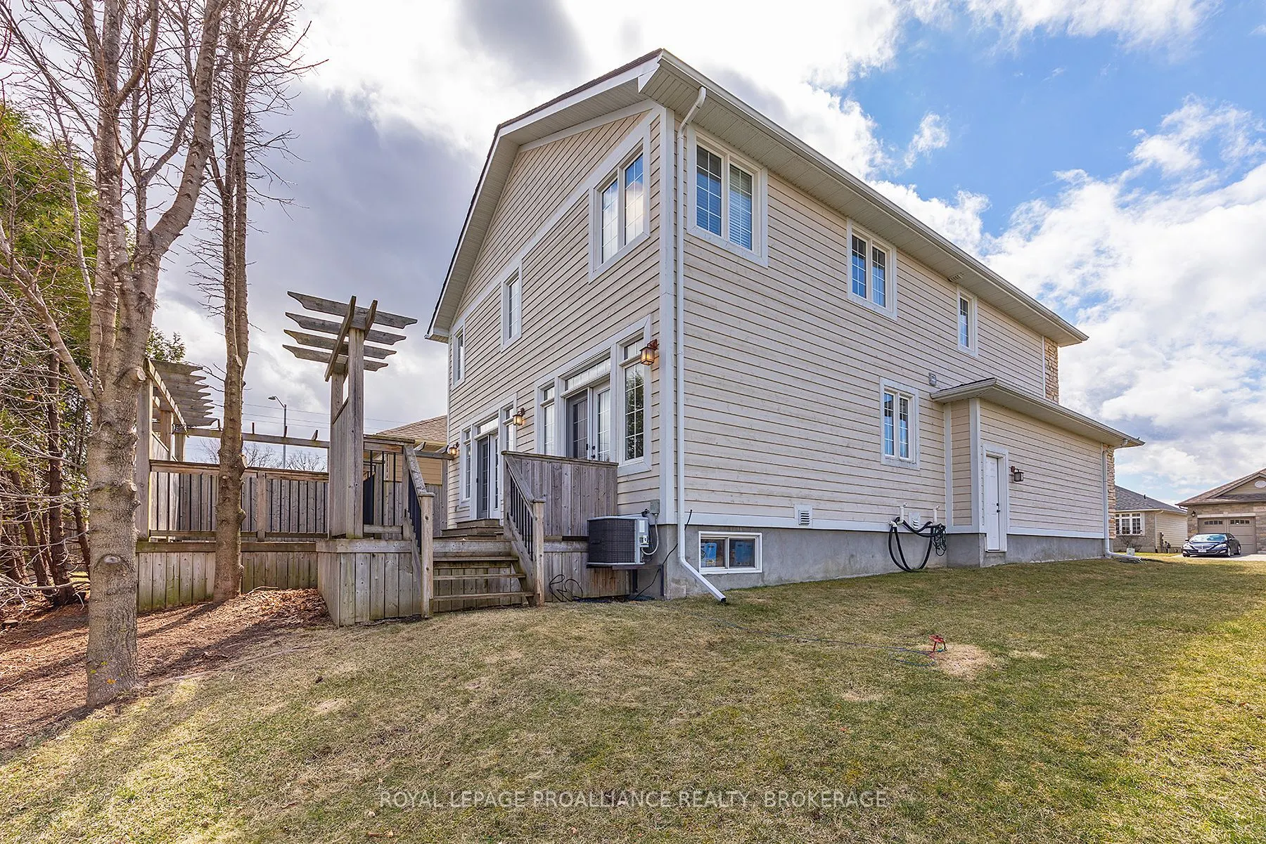 5008 Fox Run Place